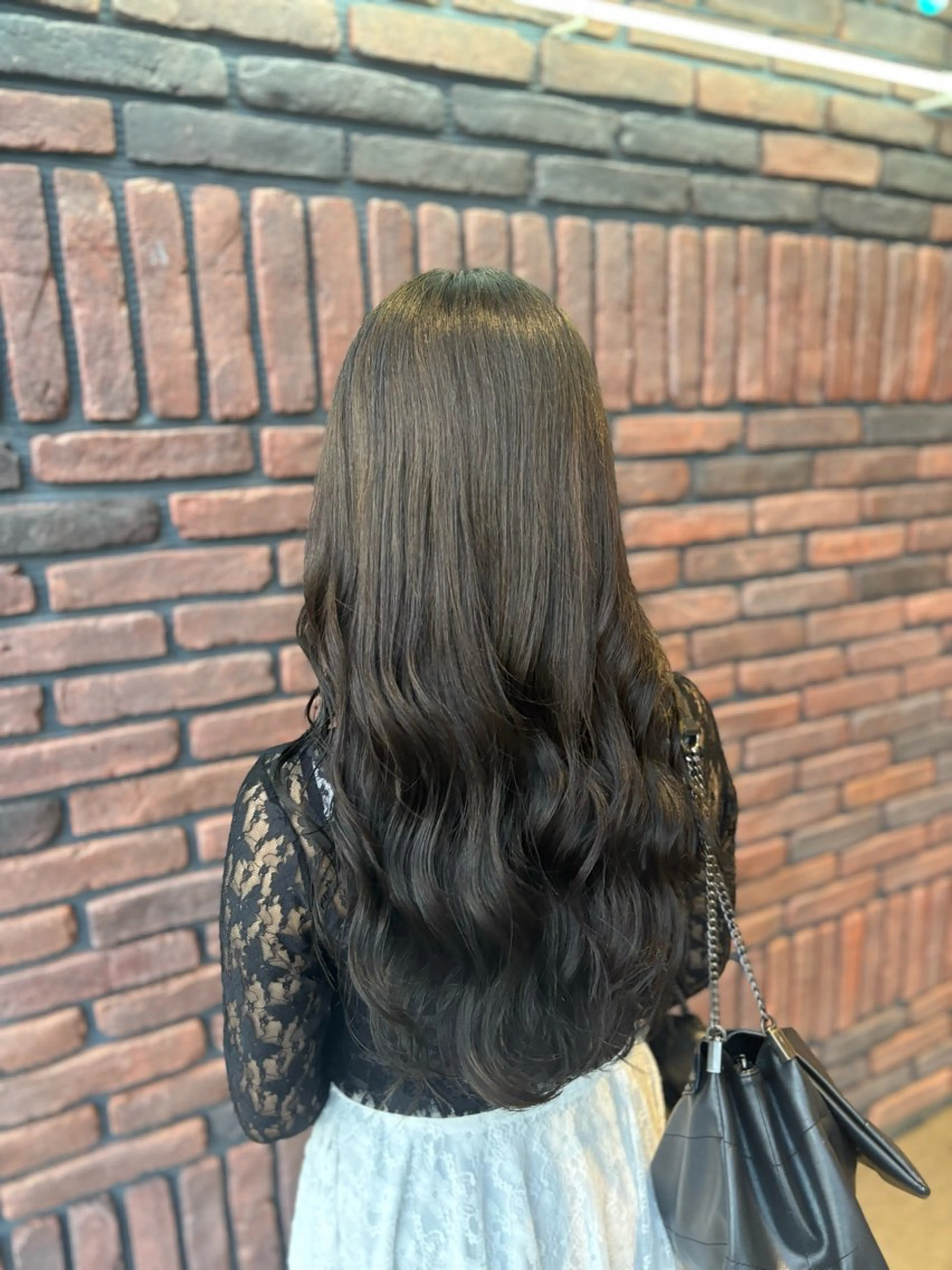 カラー 二宮 彩香のヘアスタイル