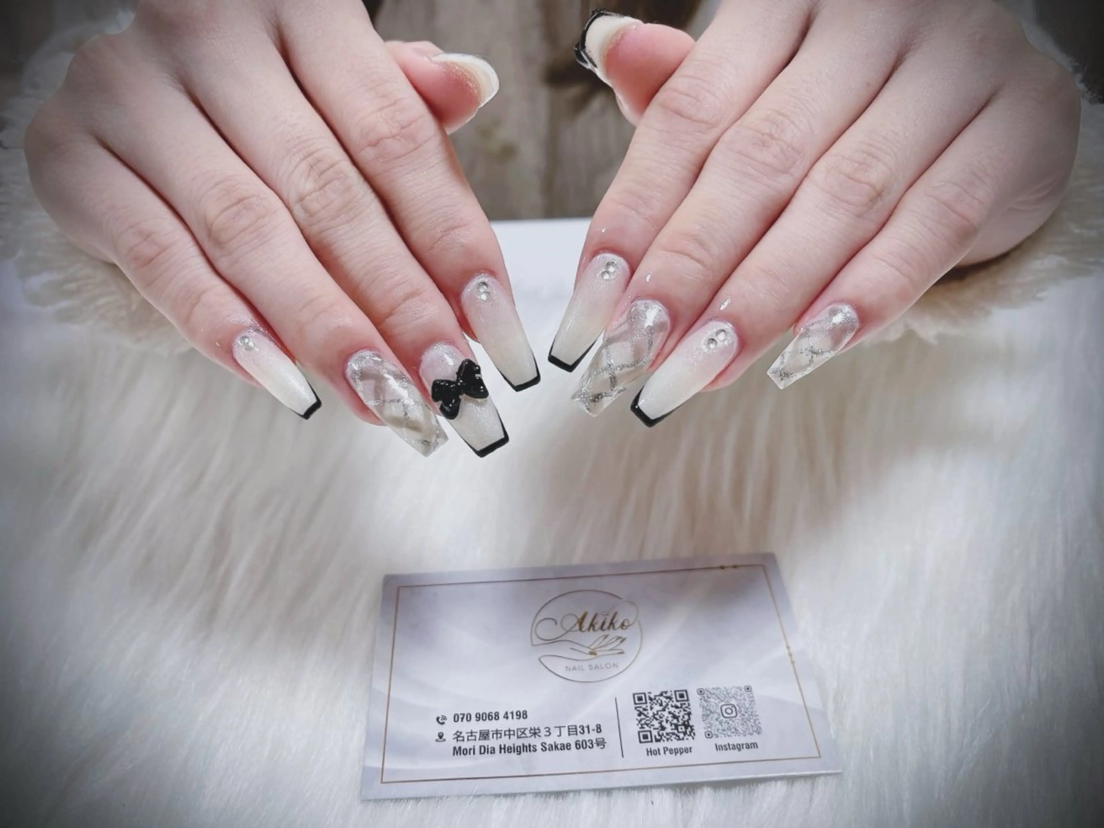 ネイル フットネイル ジェルネイル 韓国ネイル マグネットネイル 持ち込み ハンドネイル Akiko ネイルサロン所属・AKIKO ネイルサロンのネイルデザイン