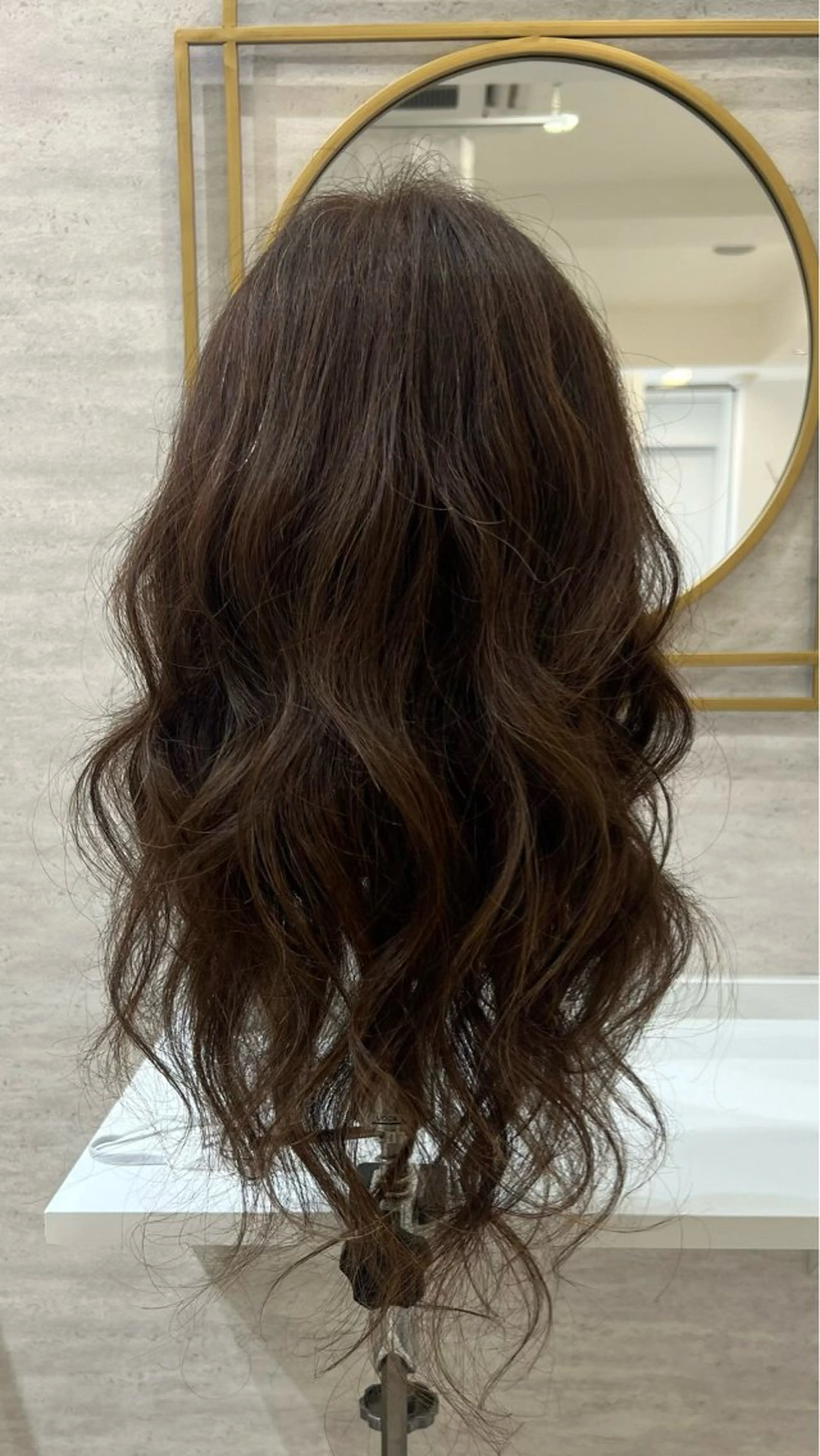 ロング Hitomi/ 練習モデル募集中のヘアスタイル