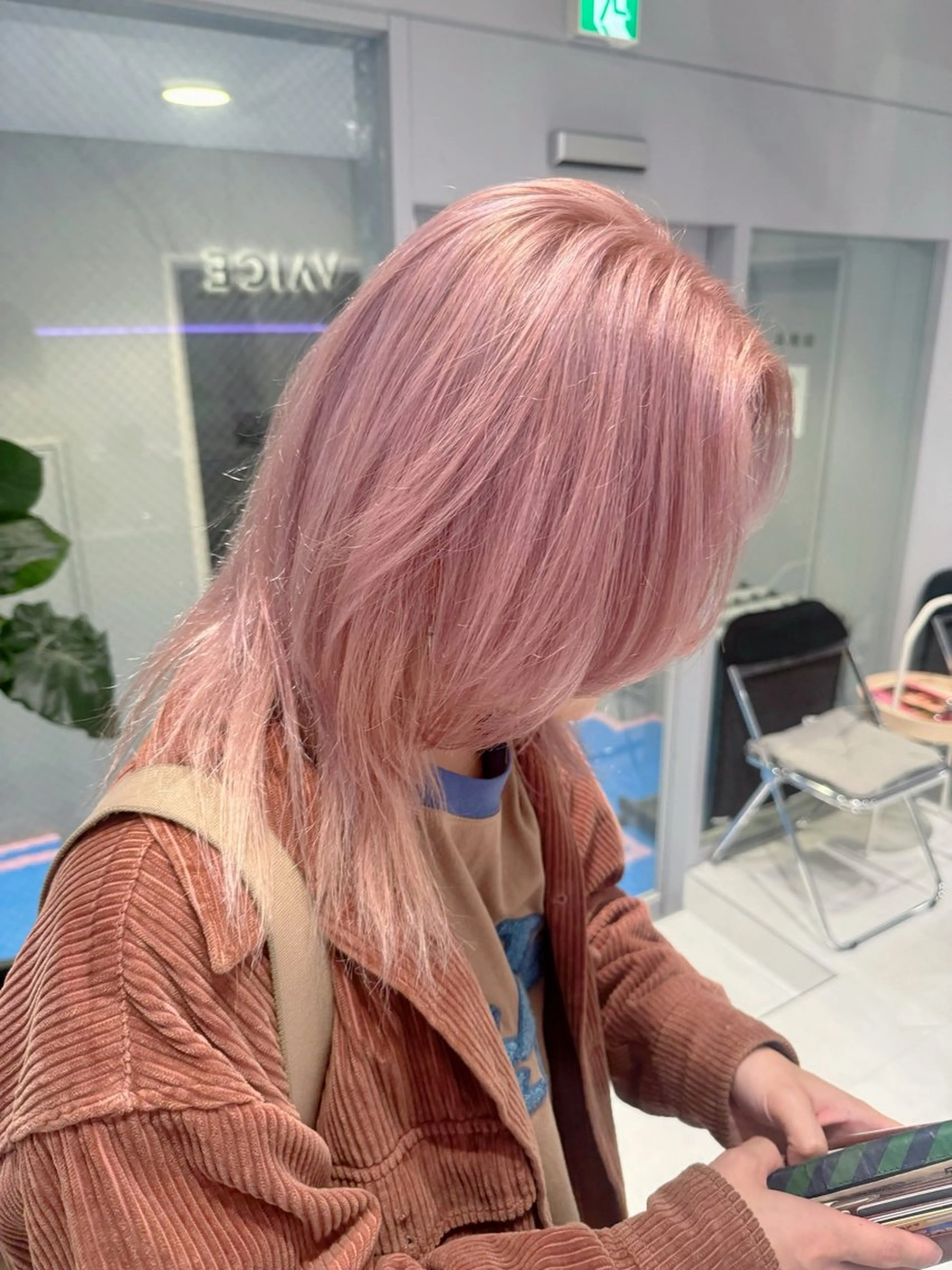 カラー メンズ 艶 ケアブリーチ 🎀🩵RISAのヘアスタイル