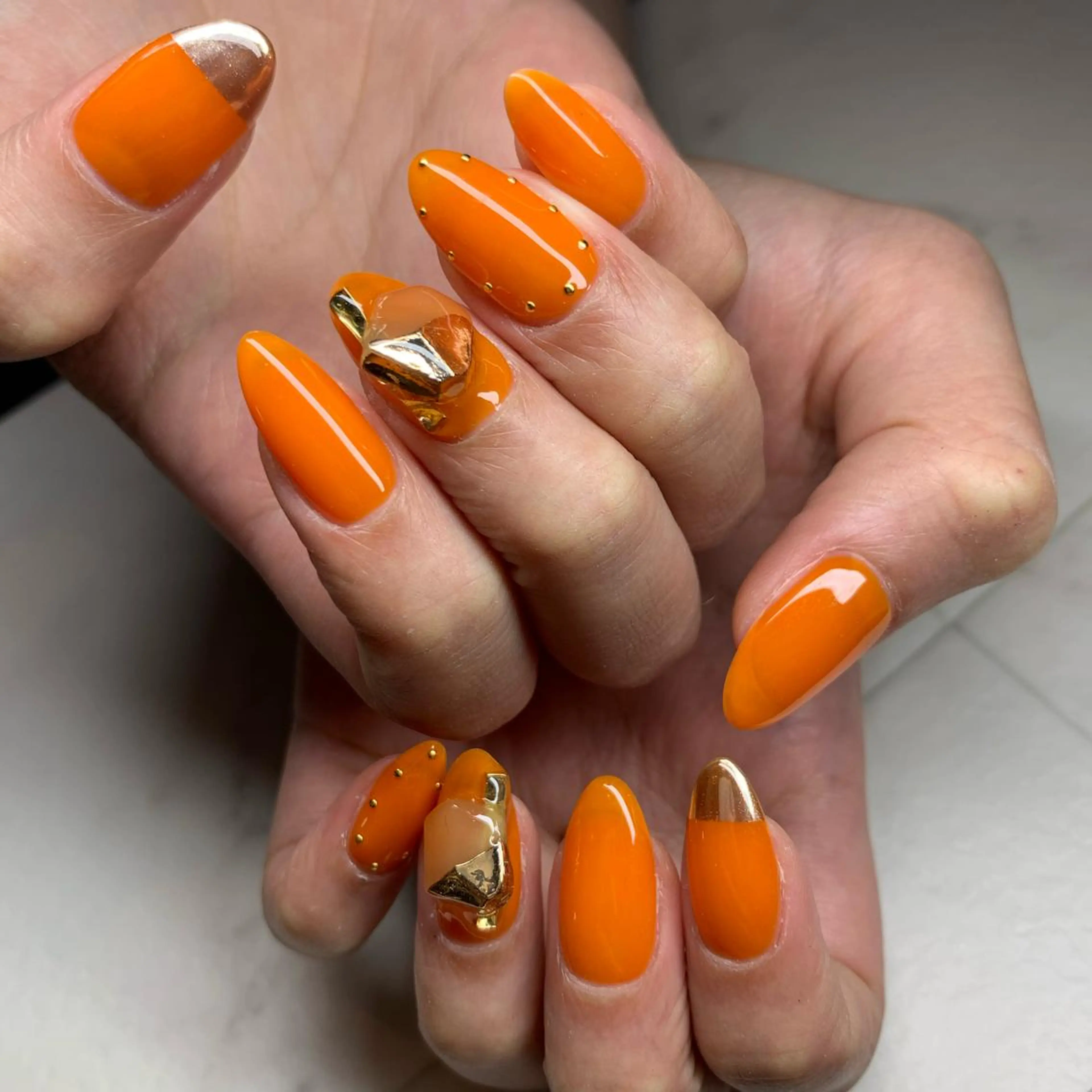 ネイル repos~ルポ~所属・里見 麗のネイルデザイン