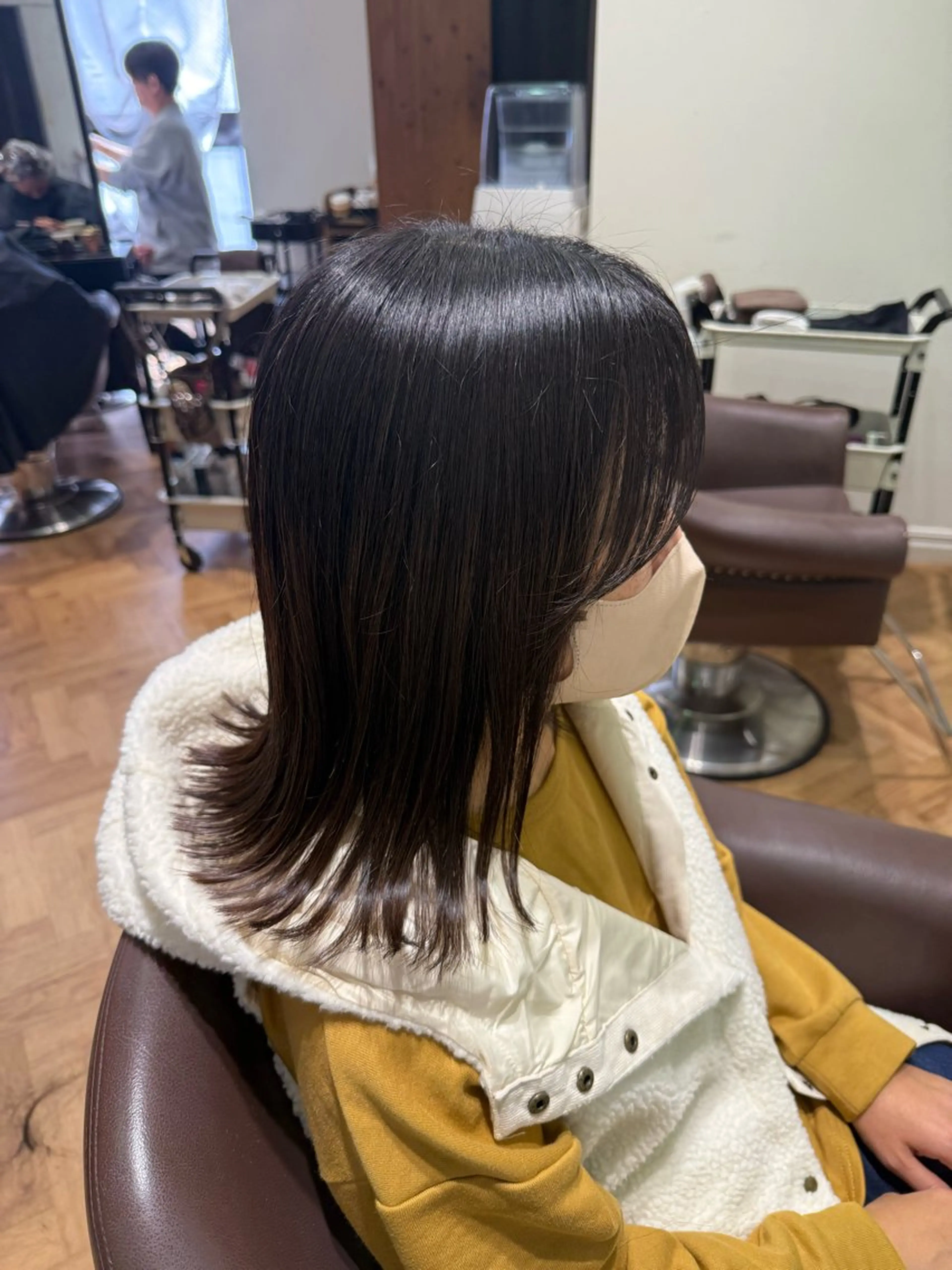 ミディアム 溝口 槙里也のヘアスタイル