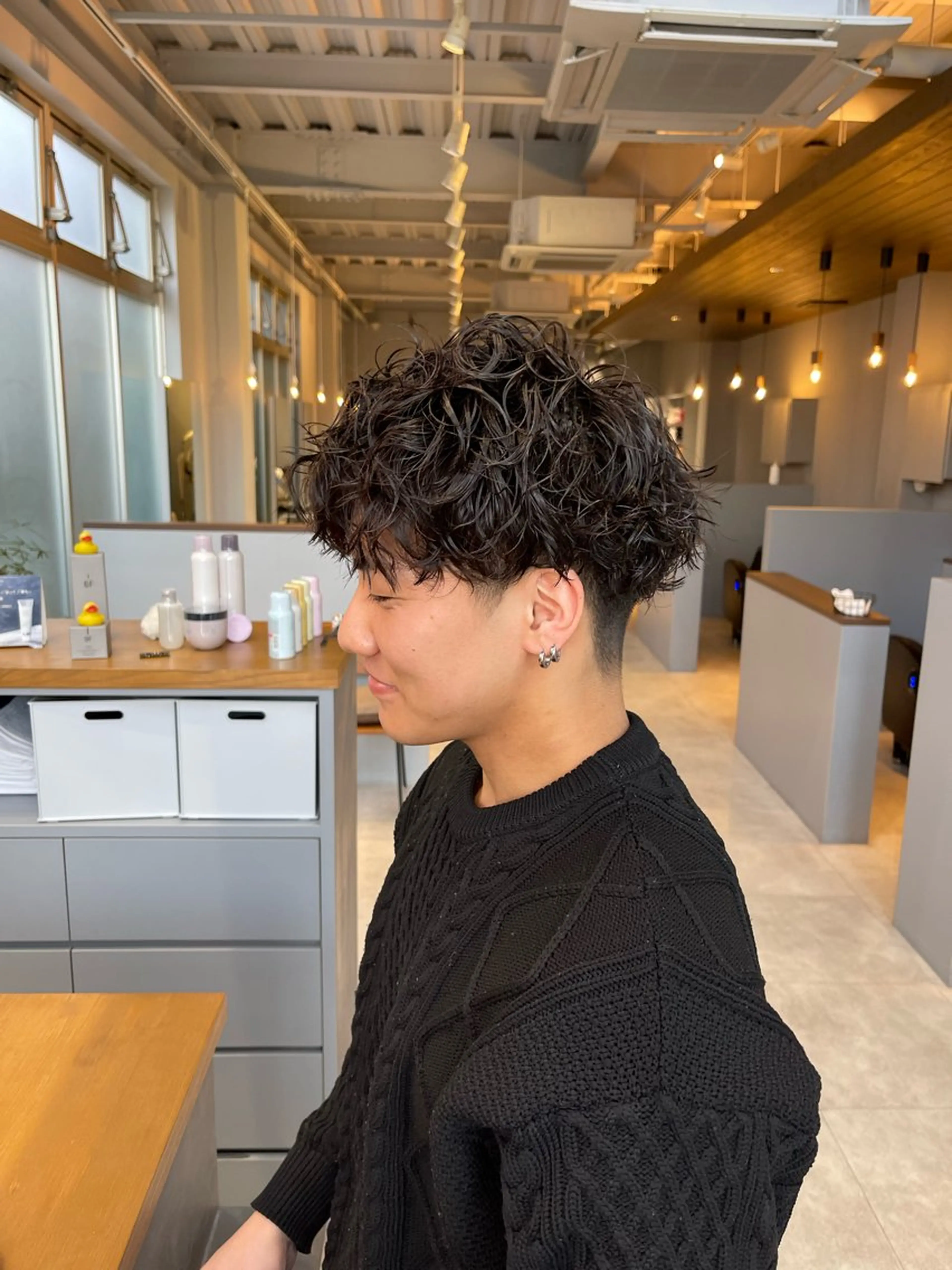 ショート パーマ スパイラルパーマ カット 石原圭悟 /ショート/艶カラーのヘアスタイル