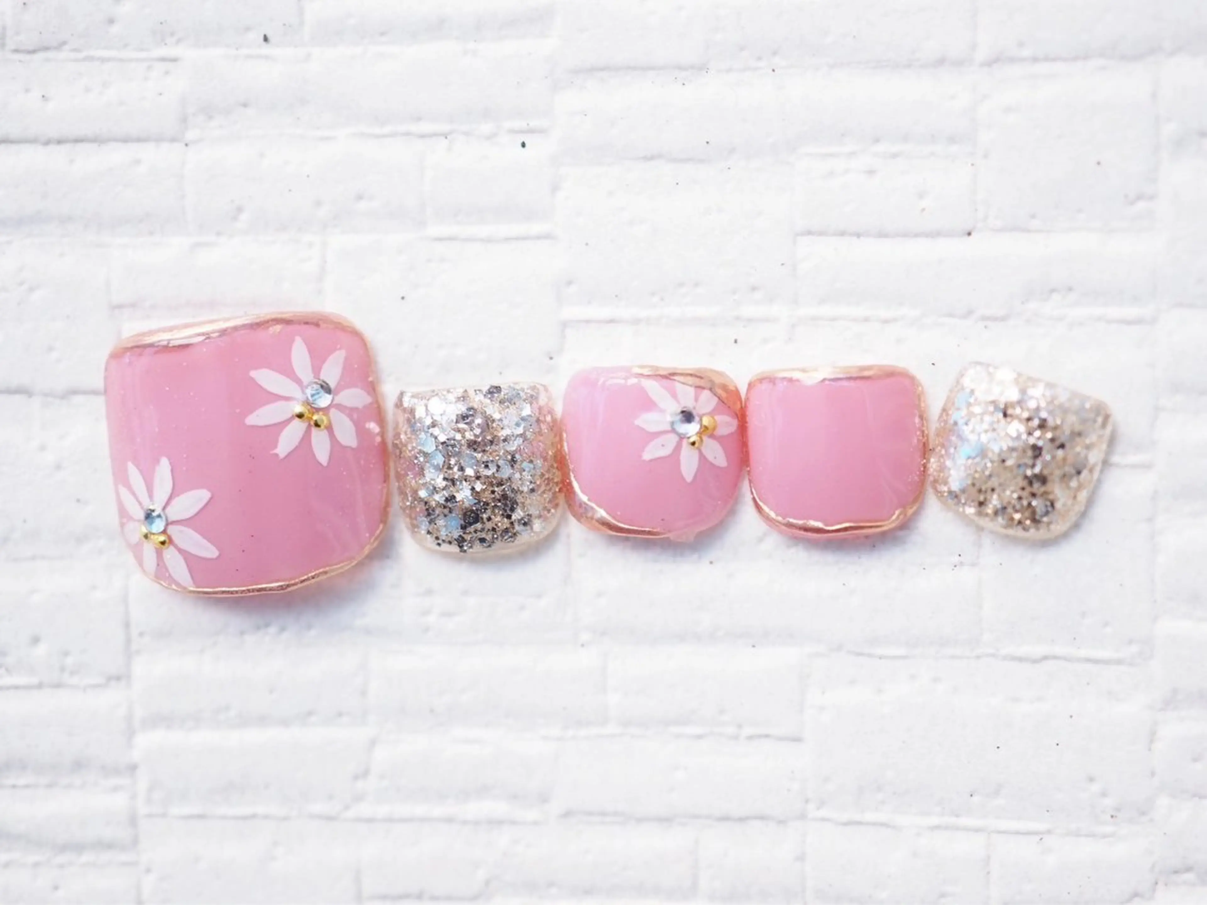 ネイル フットネイル トップネイリスト Ribbon立川店のネイルデザイン