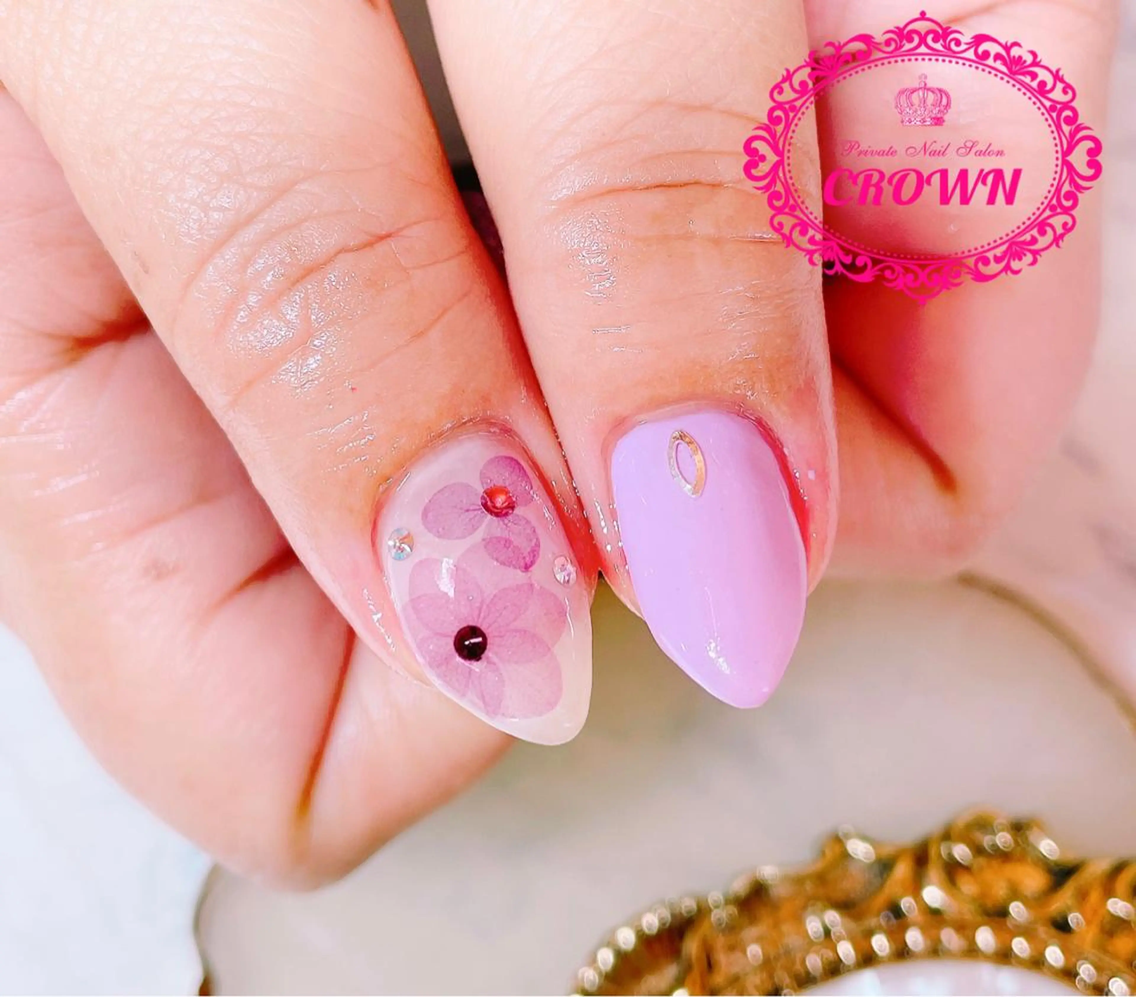 ネイル CROWN プライベートサロンのネイルデザイン