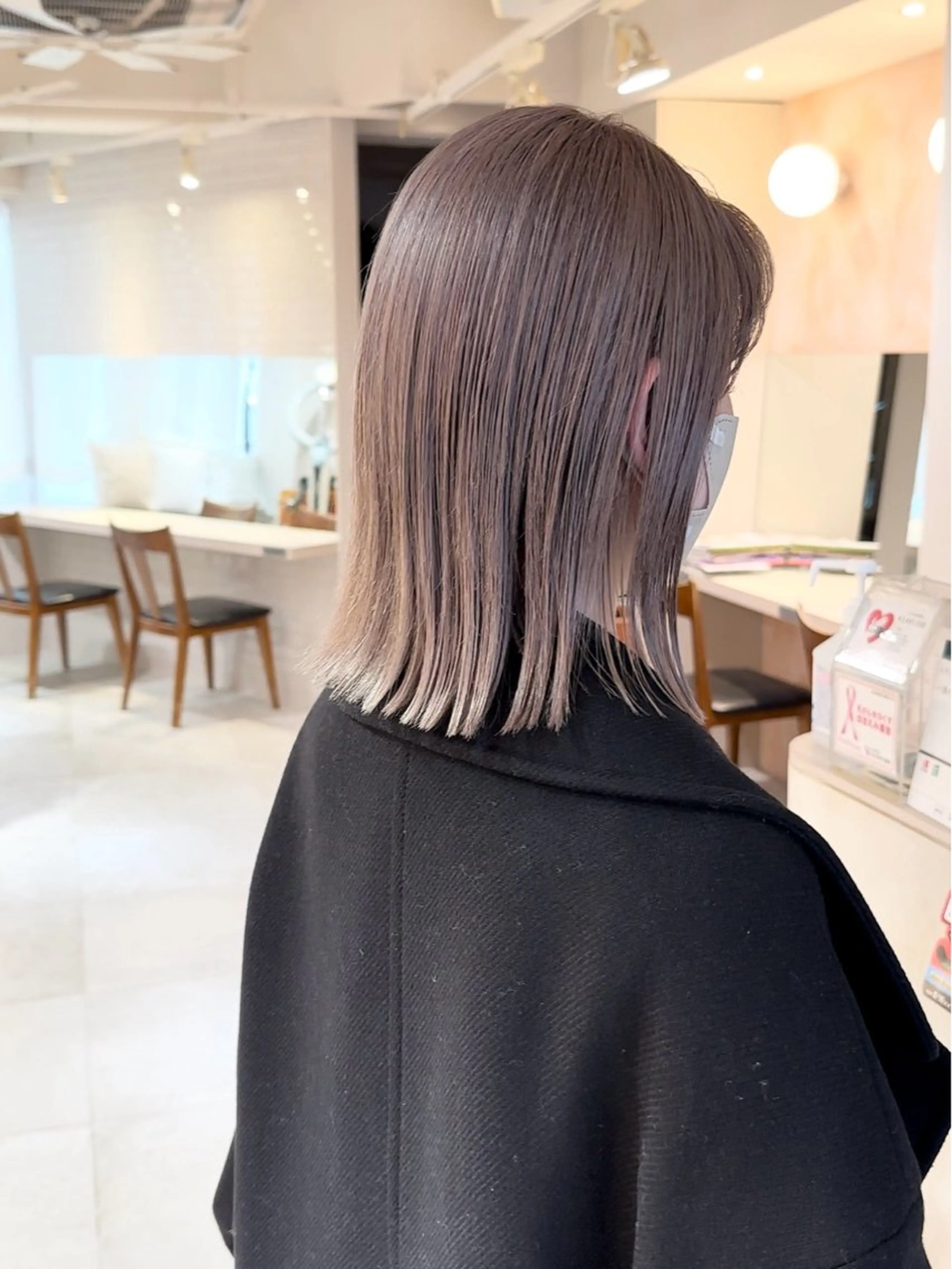 ショート カラー ブリーチ グレージュ 🌞塙 湧貴🌞のヘアスタイル