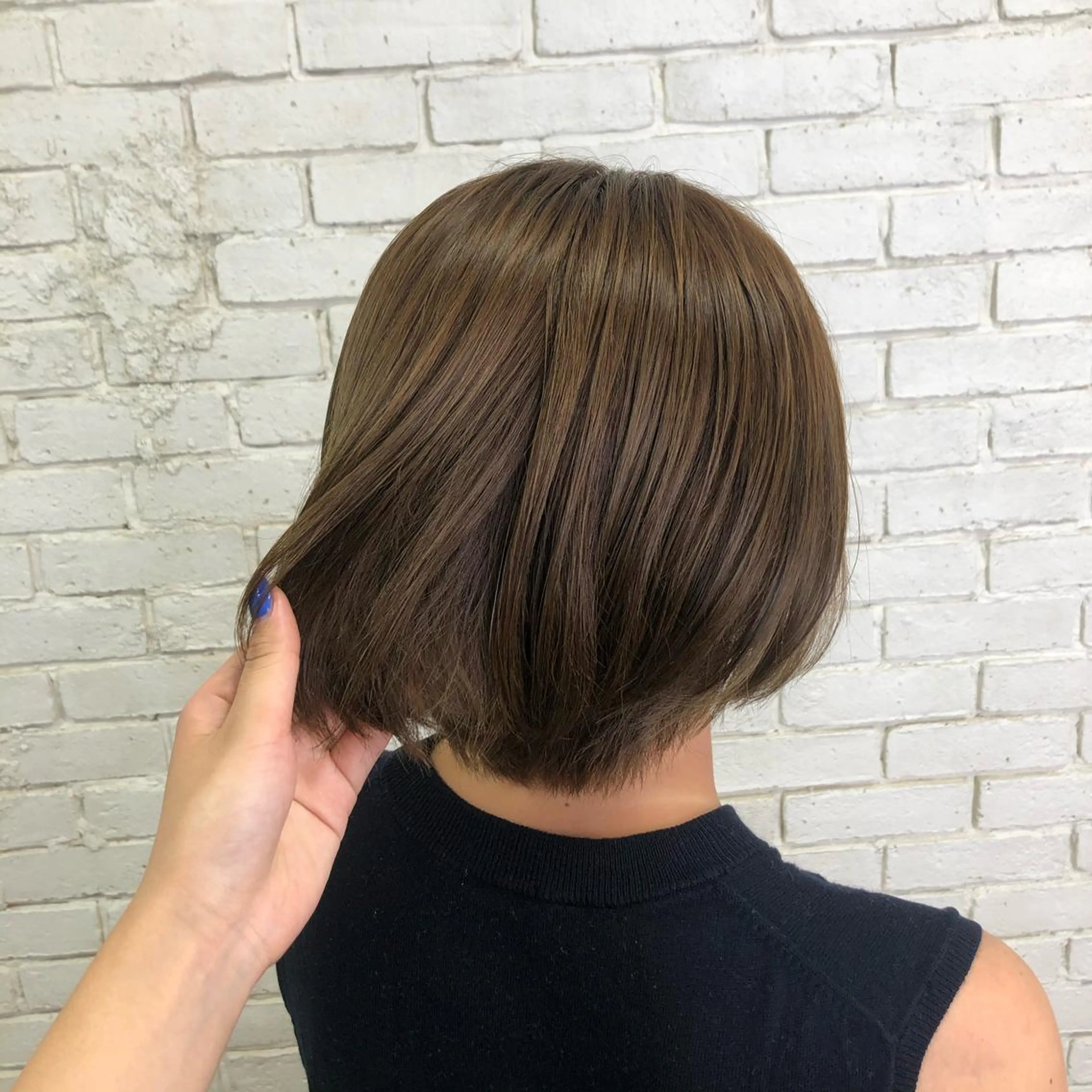 ショート カラー 艶ハイトーン👑♡ NATSUKIのヘアスタイル