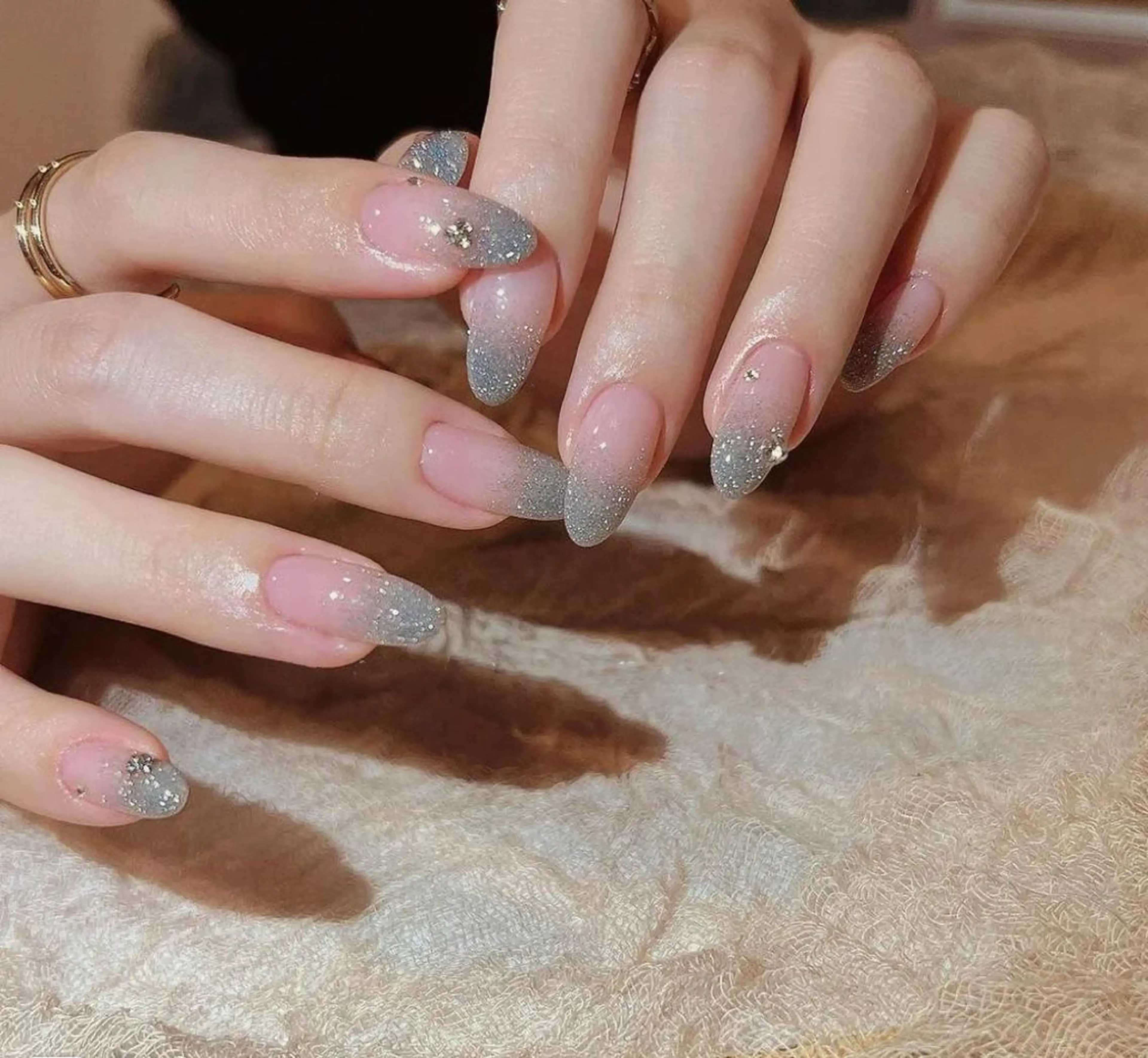 ネイル ハンドネイル AngelChris ビューティーサロンのネイルデザイン