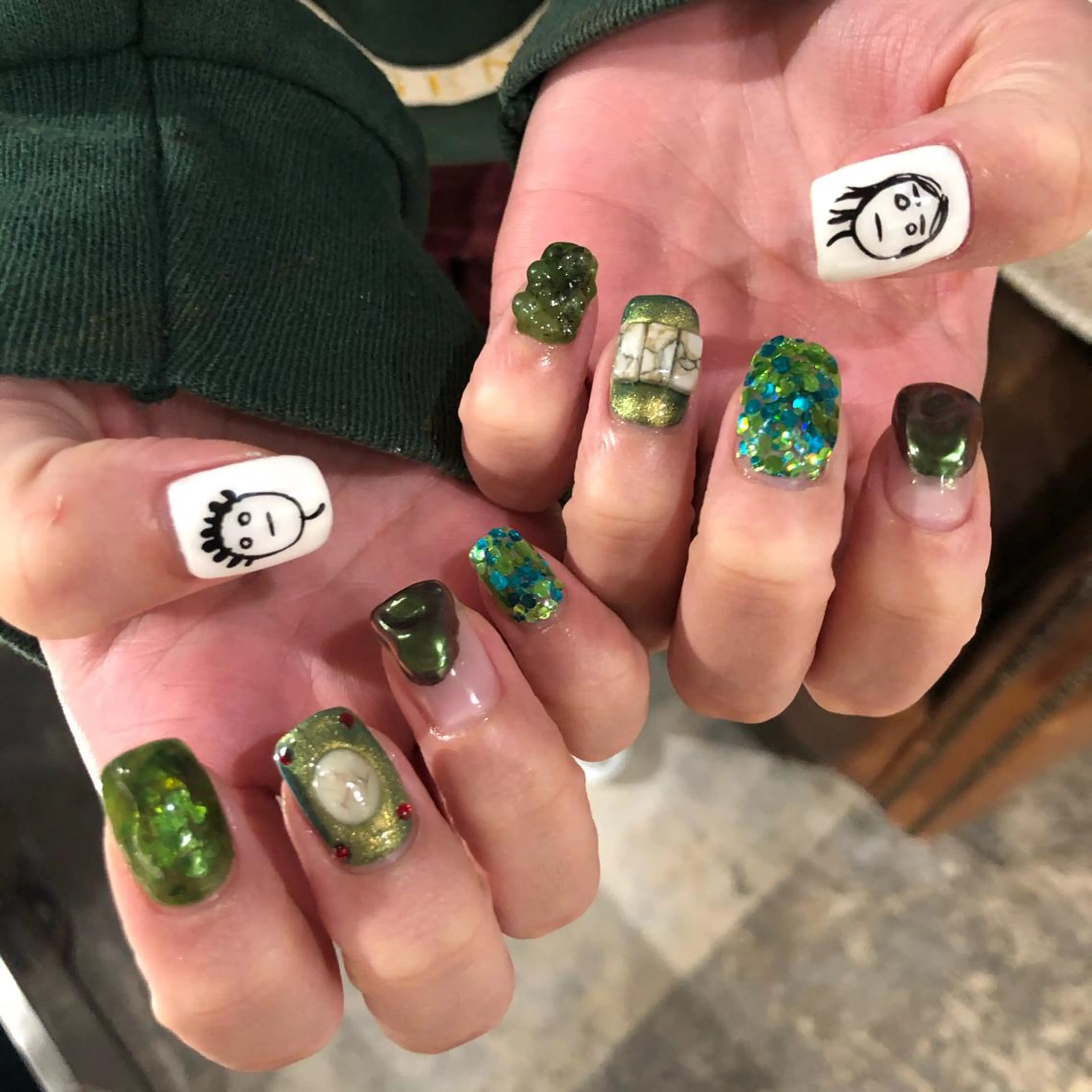 ネイル ハンドネイル Seis Shihoのネイルデザイン