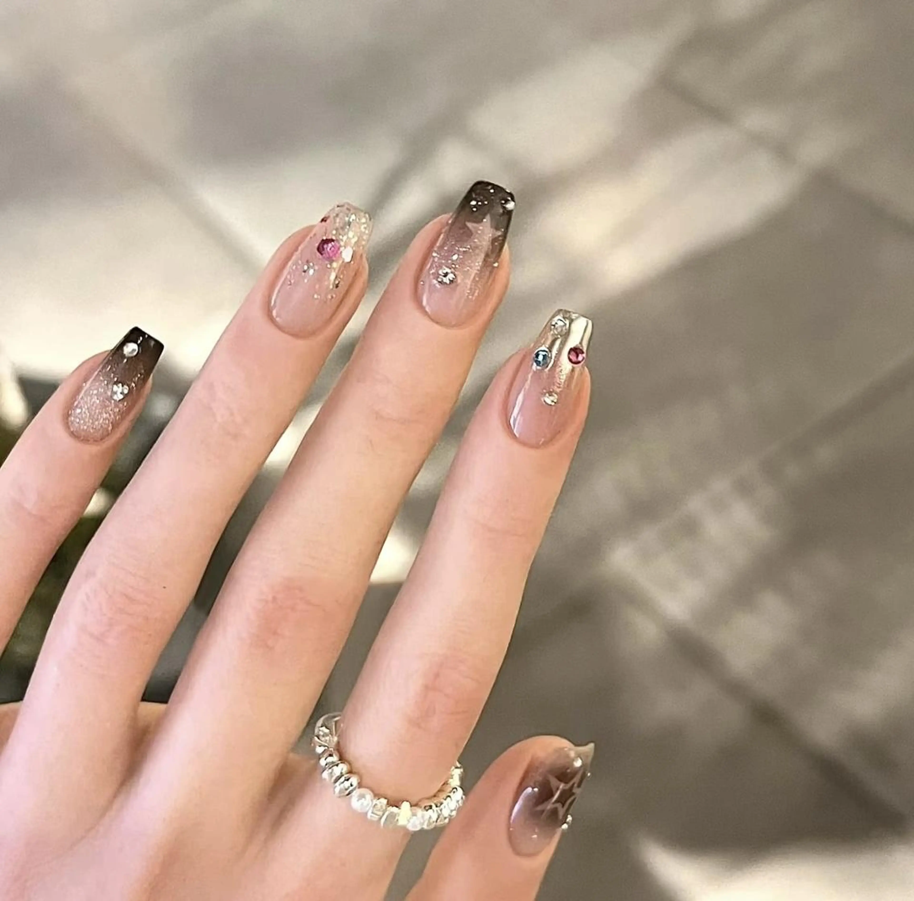 ネイル AB マツエクネイルサロンのネイルデザイン