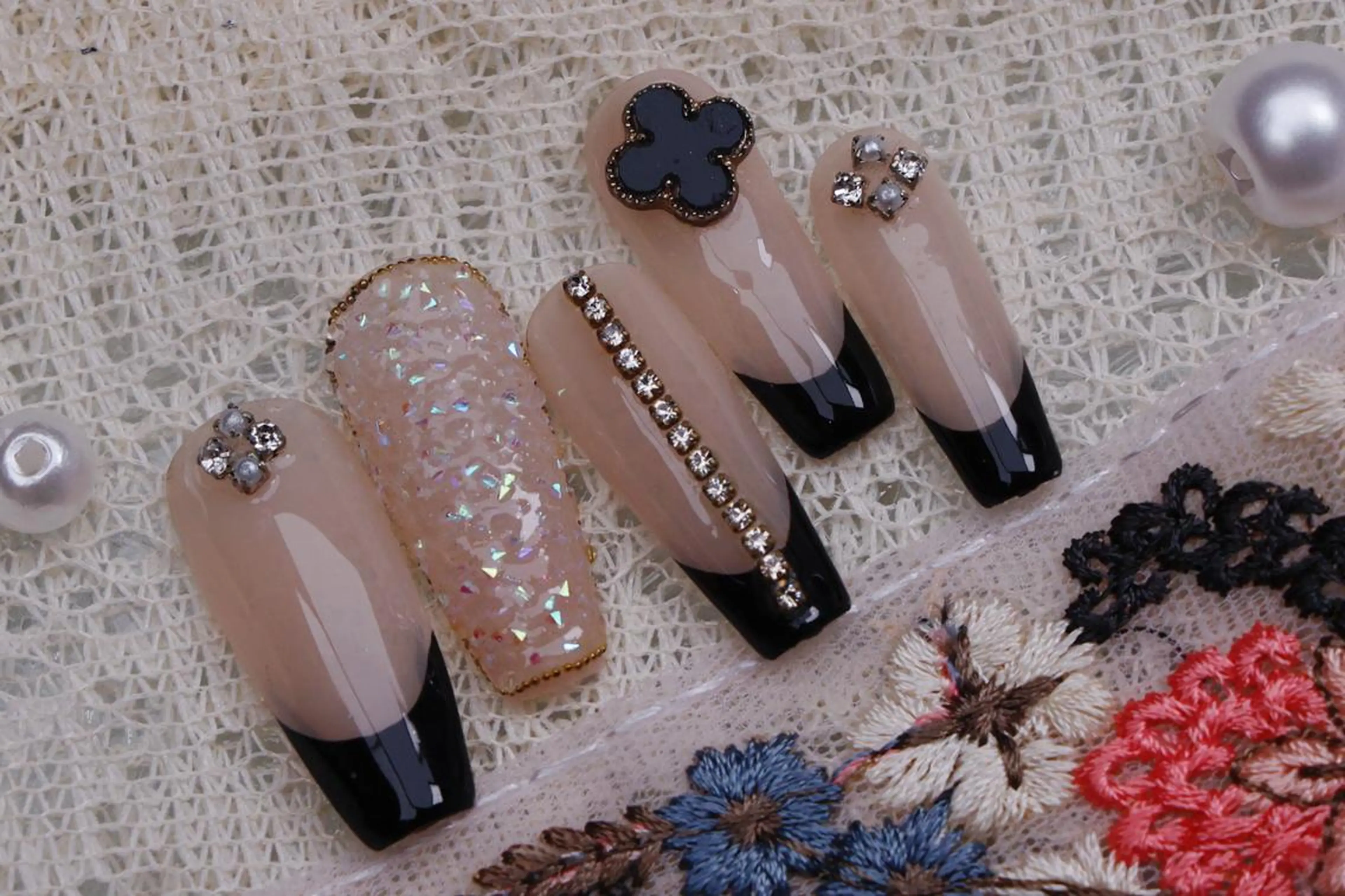 ネイル ハロウィン ロングネイル マグネットネイル スカルプネイル ネイルチップ ハンドネイル Mss えりのネイルデザイン