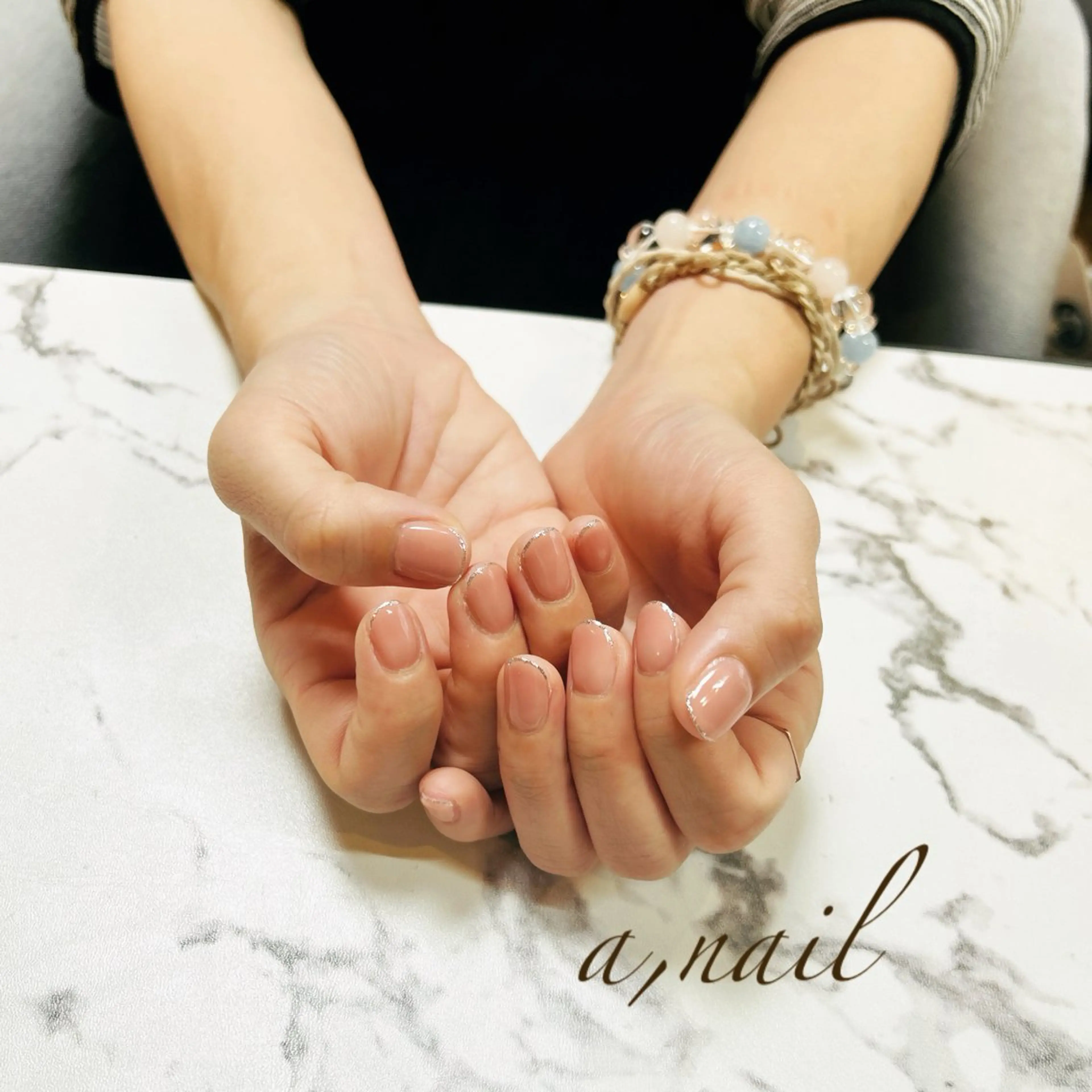 ネイル フレンチネイル キラキラネイル オフィスネイル シンプルネイル ハンドネイル ネイルサロン エーネイルのネイルデザイン