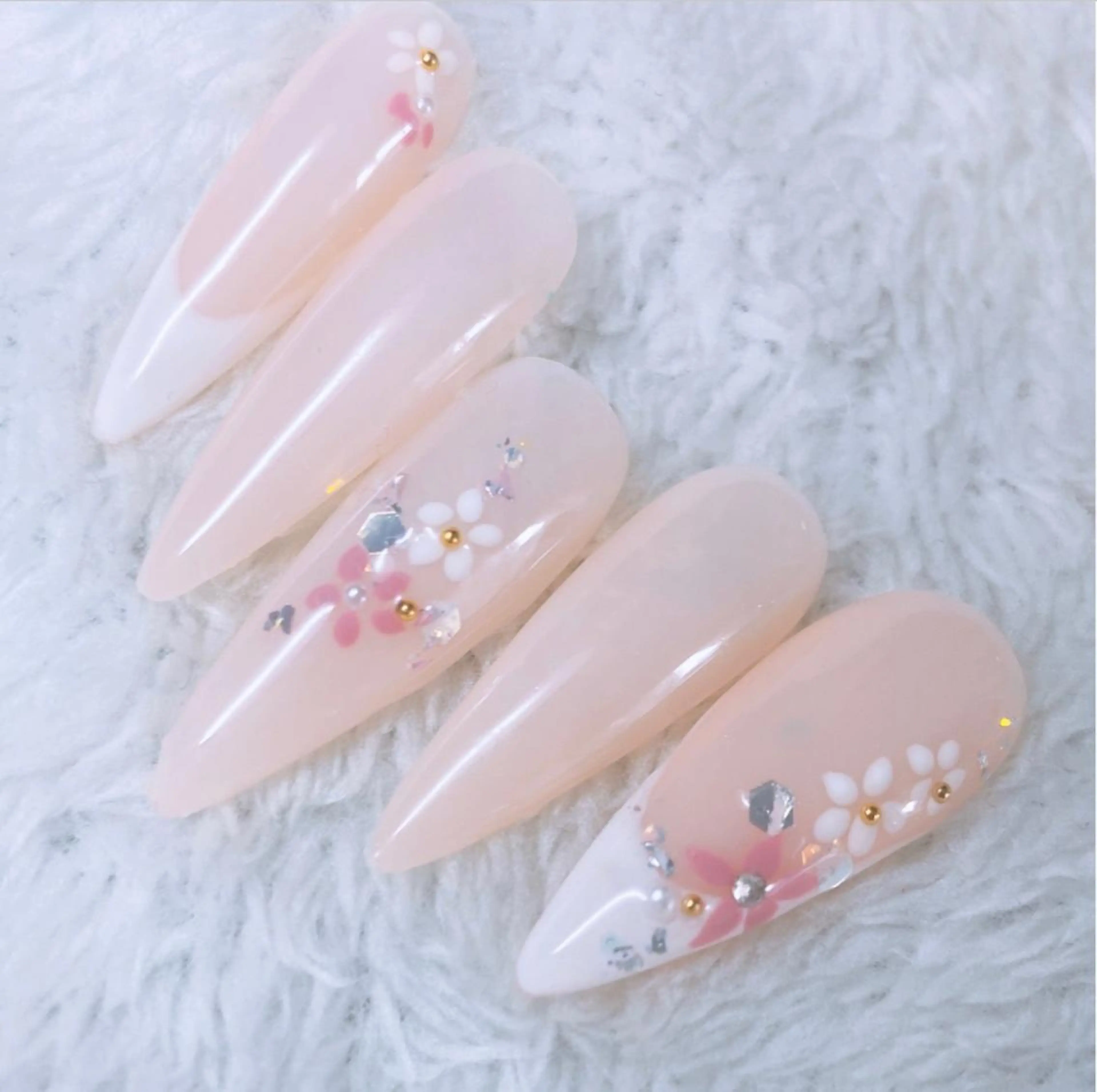 ネイル フレンチネイル ジェルネイル HandSnail自宅サロン所属・HandSnail 座間自宅ネイルサロンのネイルデザイン