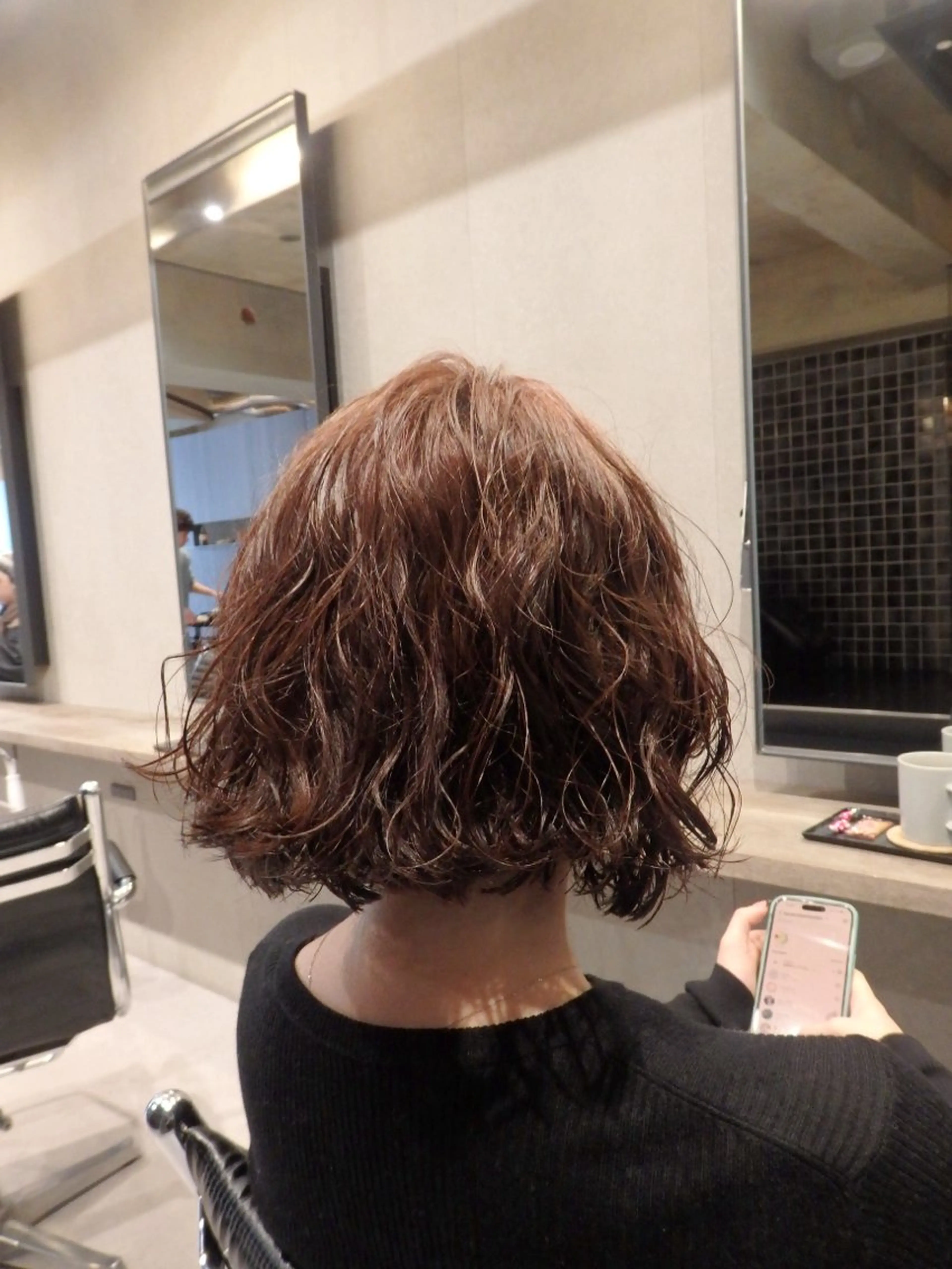 ミディアム パーマ 彩葉/ブリーチ/ カットモデル栄・伏見のヘアスタイル