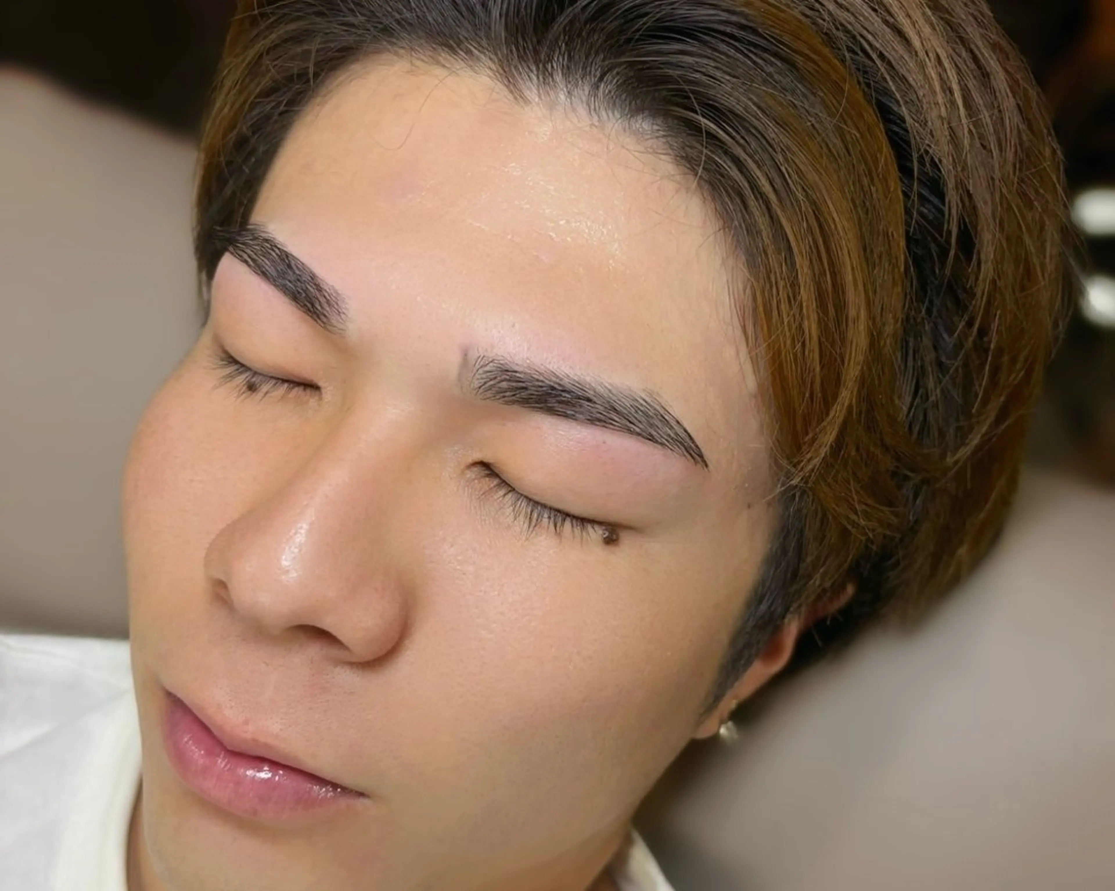 メンズ アイブロウ 眉毛サロン Geko ゲコ 南越谷 新越谷所属・メンズ専門眉毛サロン Gekoの眉毛・アイブロウイメージ