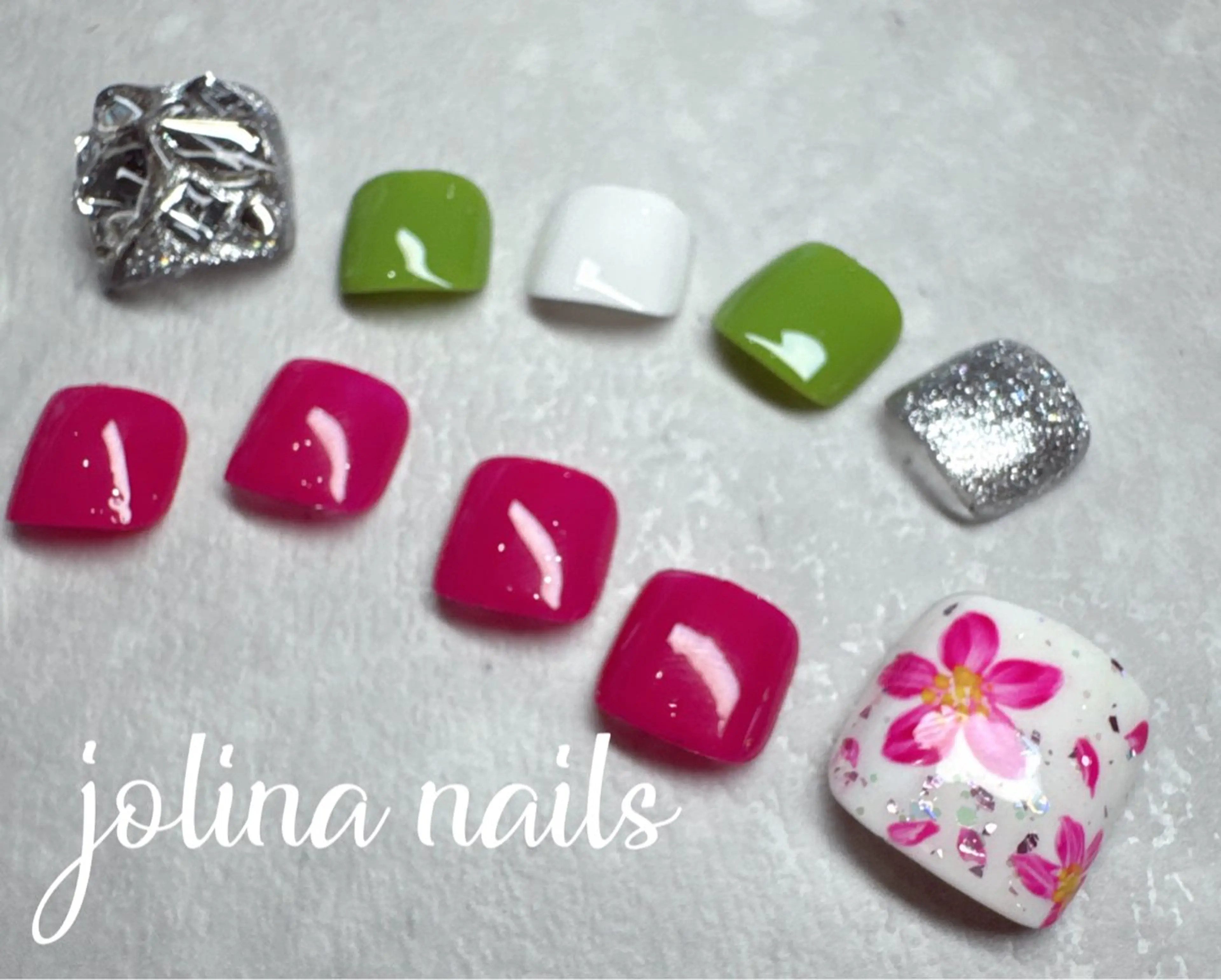 ネイル スカルプネイル ネイルチップ フットネイル jolina nails鶴見店のネイルデザイン