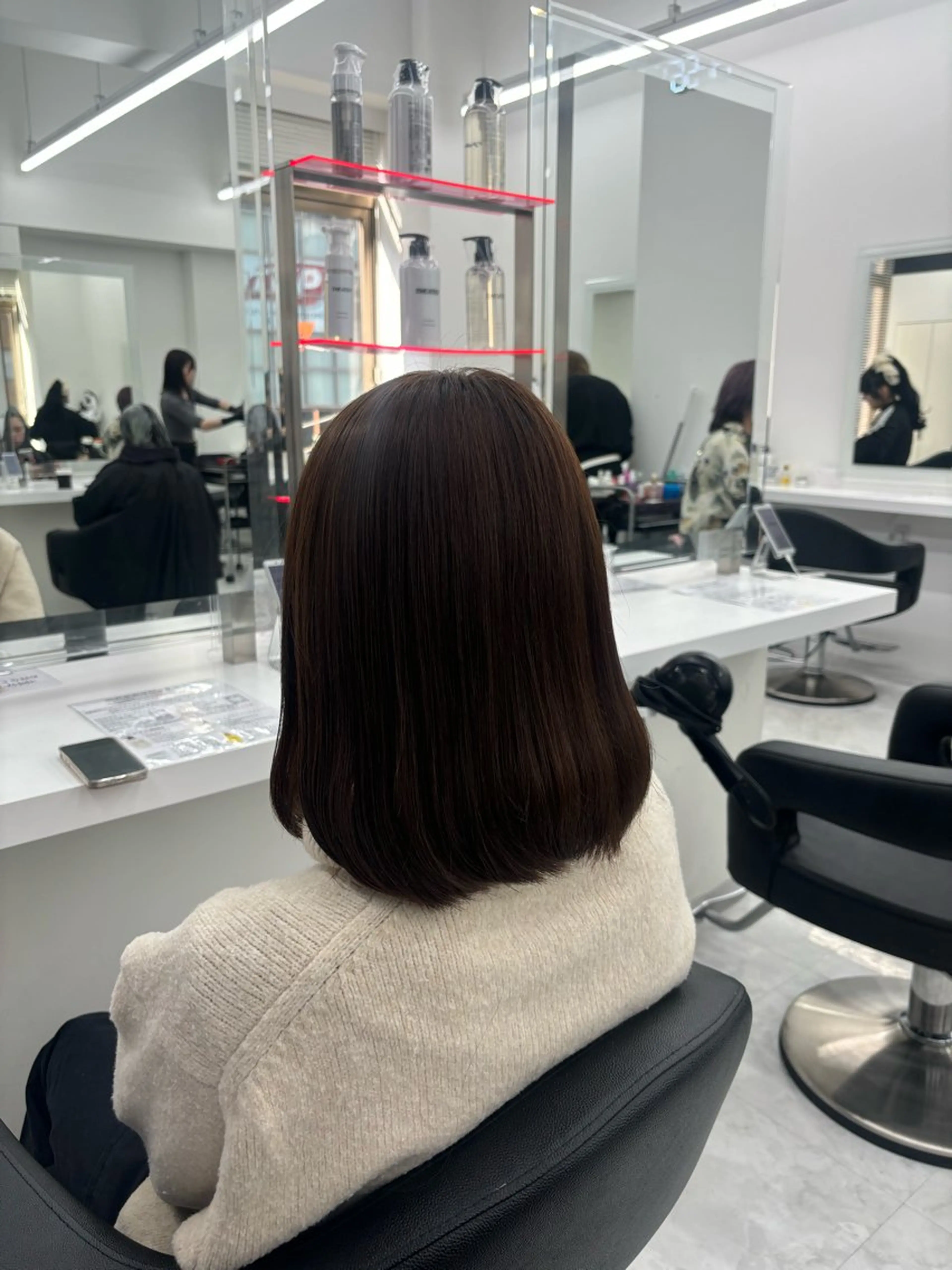 セミロング カラー 🤍レイヤー/顔周り /hirari🤍のヘアスタイル