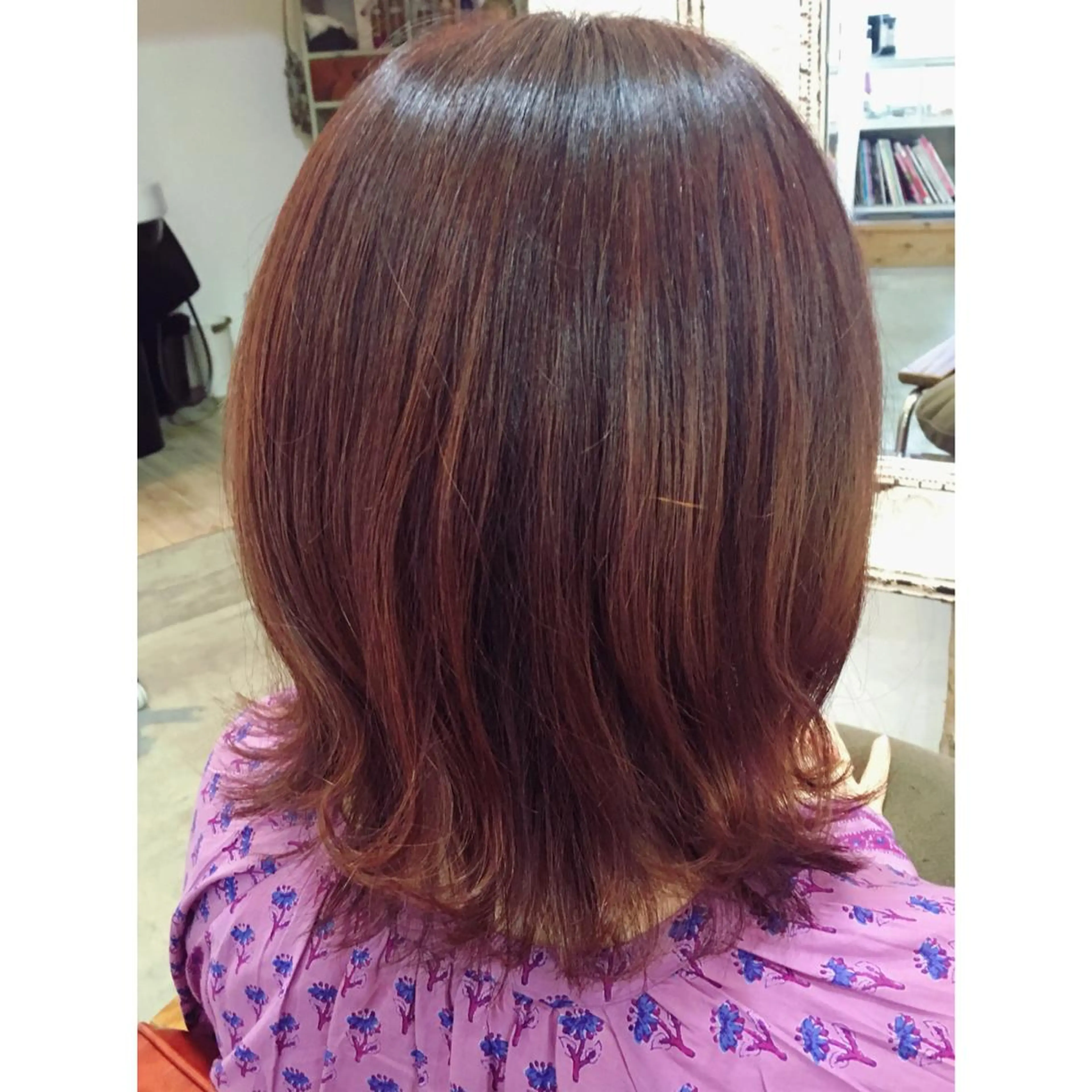 ミディアム カラー ピンクカラー fio マナミのヘアスタイル