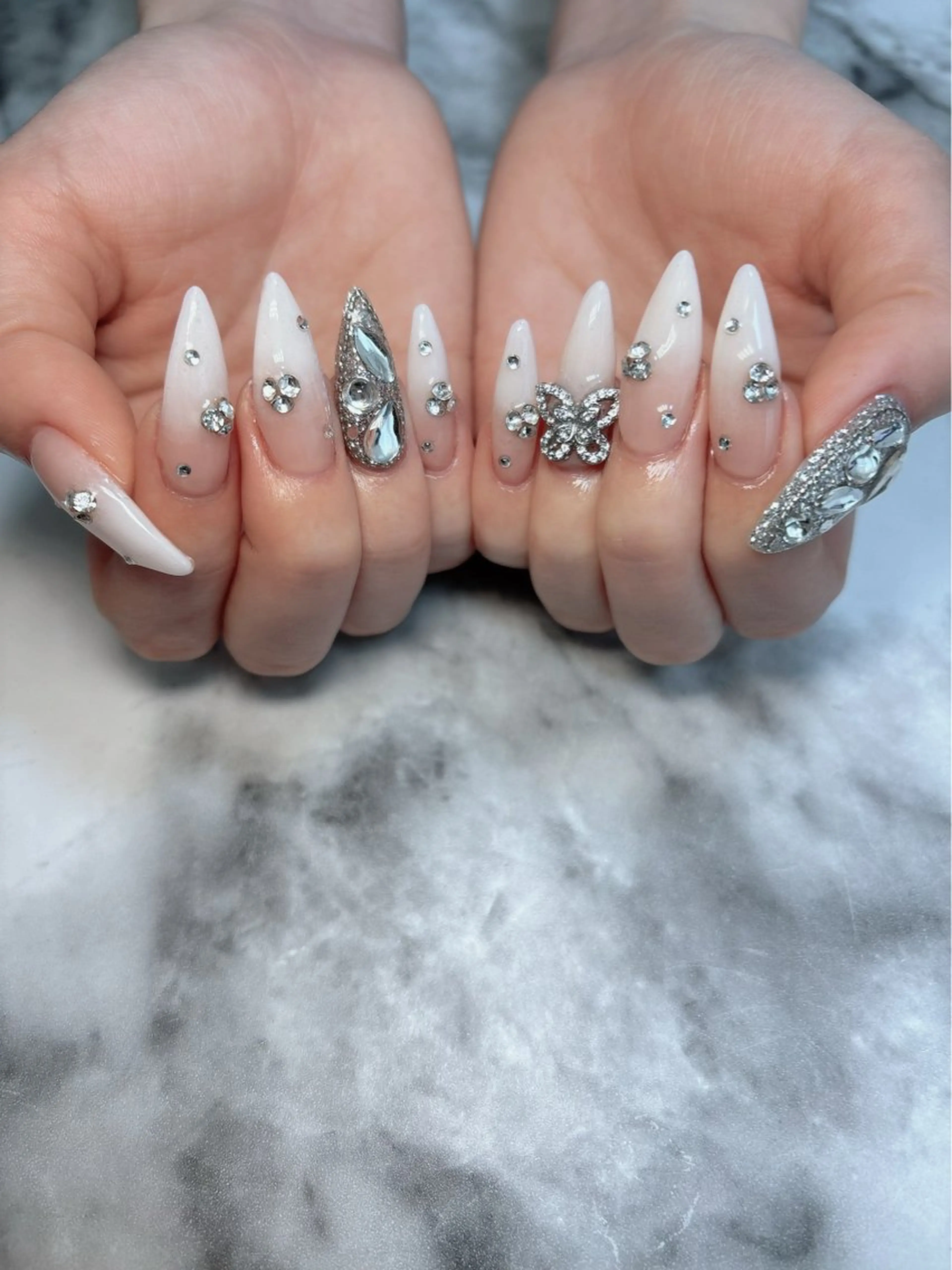 ネイル ロングネイル ハンドネイル salon de belnetta所属・kayo 💅のネイルデザイン