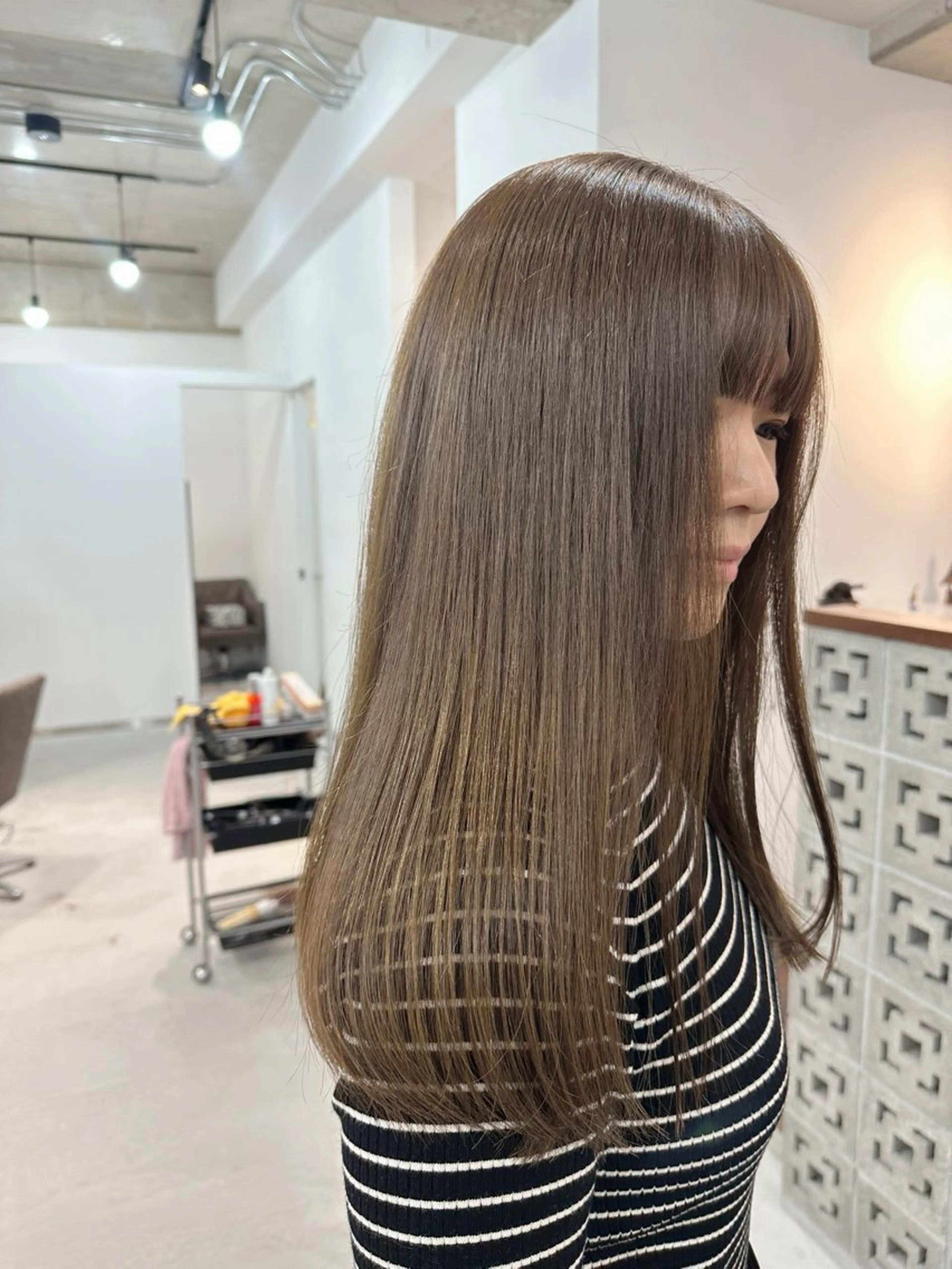 ロング カイリ /レイヤーカットのヘアスタイル