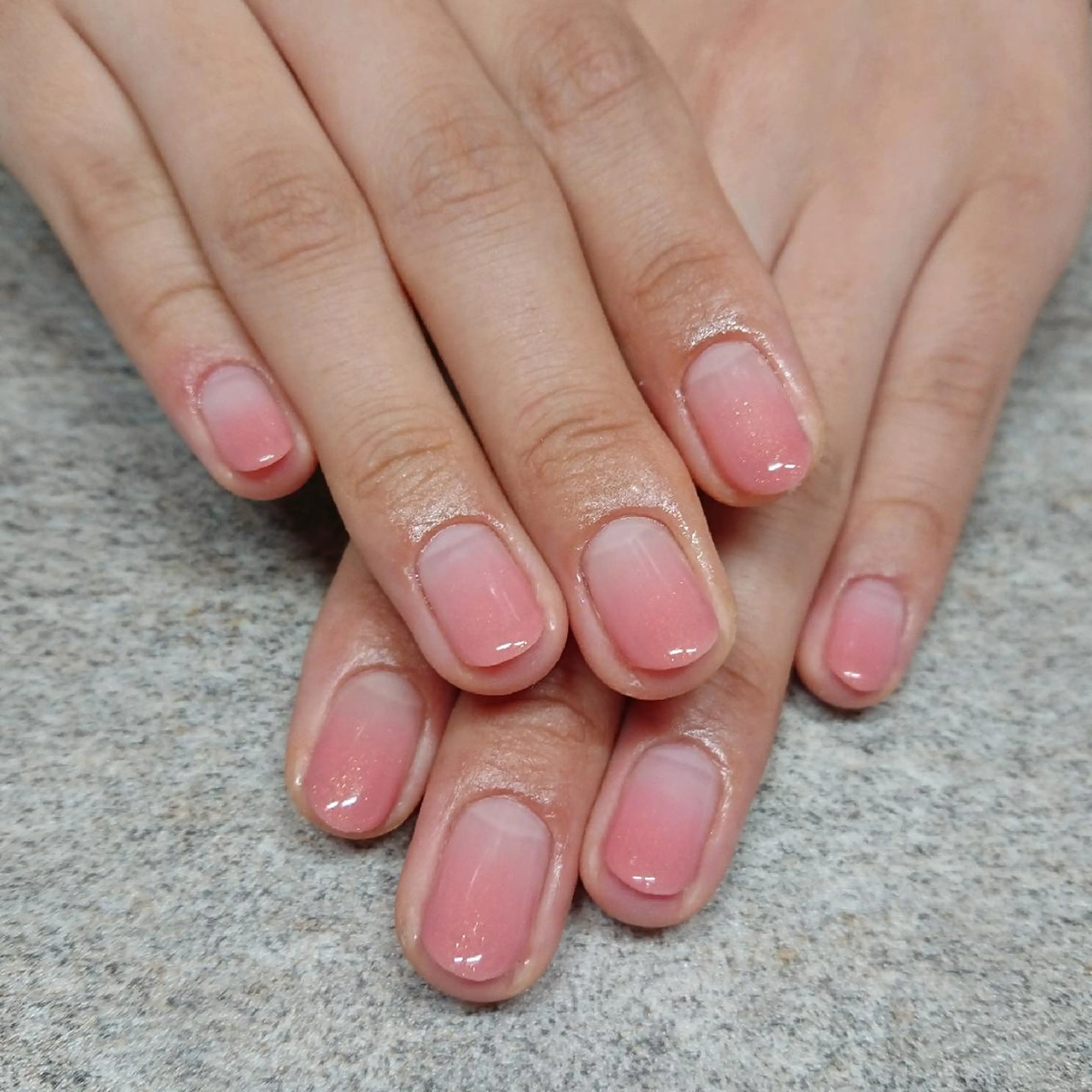 ネイル ジェヌインネイル 河内のネイルデザイン