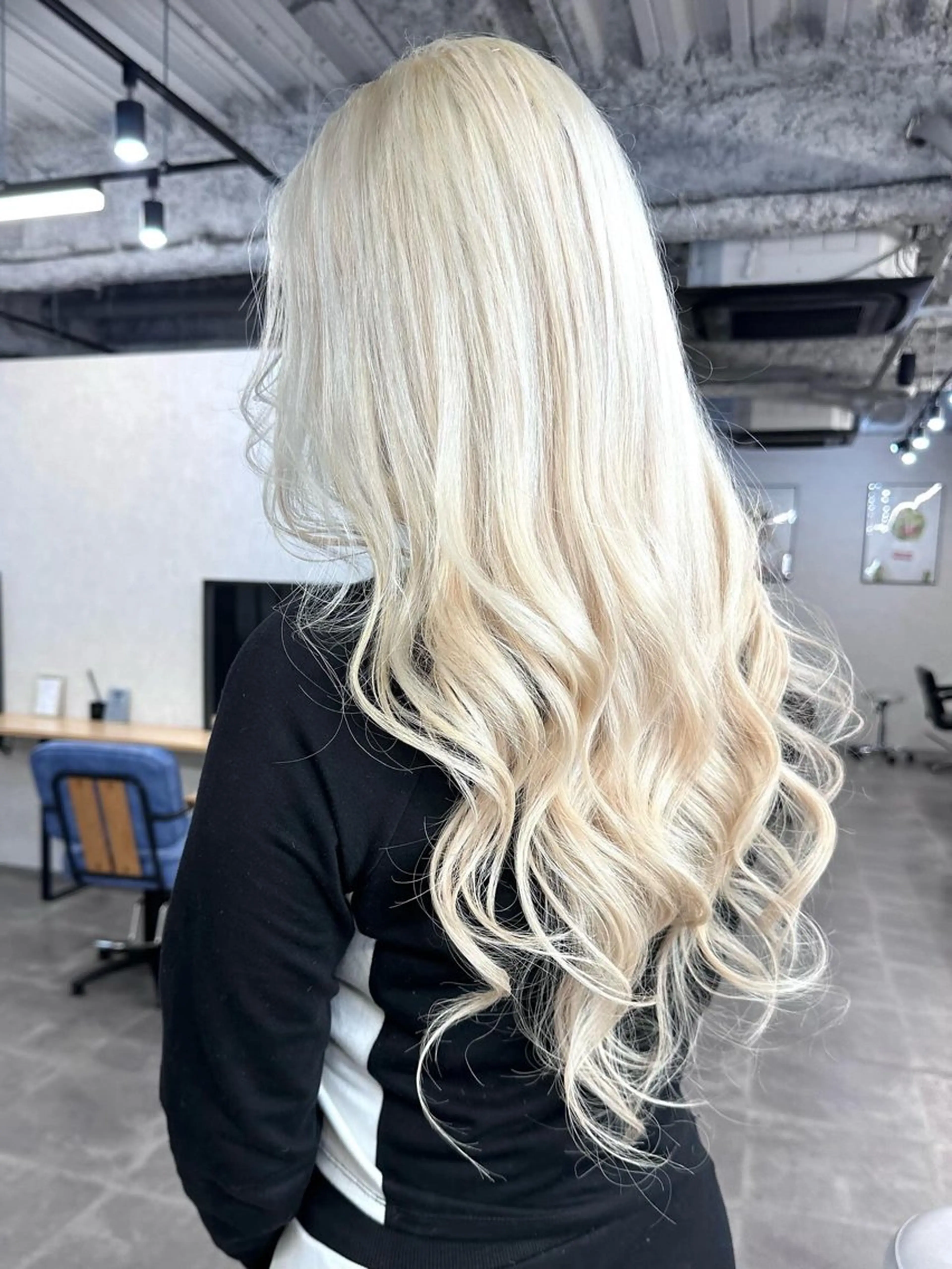 ロング カラー ヘアカラー トリートメント エクステ/ハイトーン /ミサキのヘアスタイル