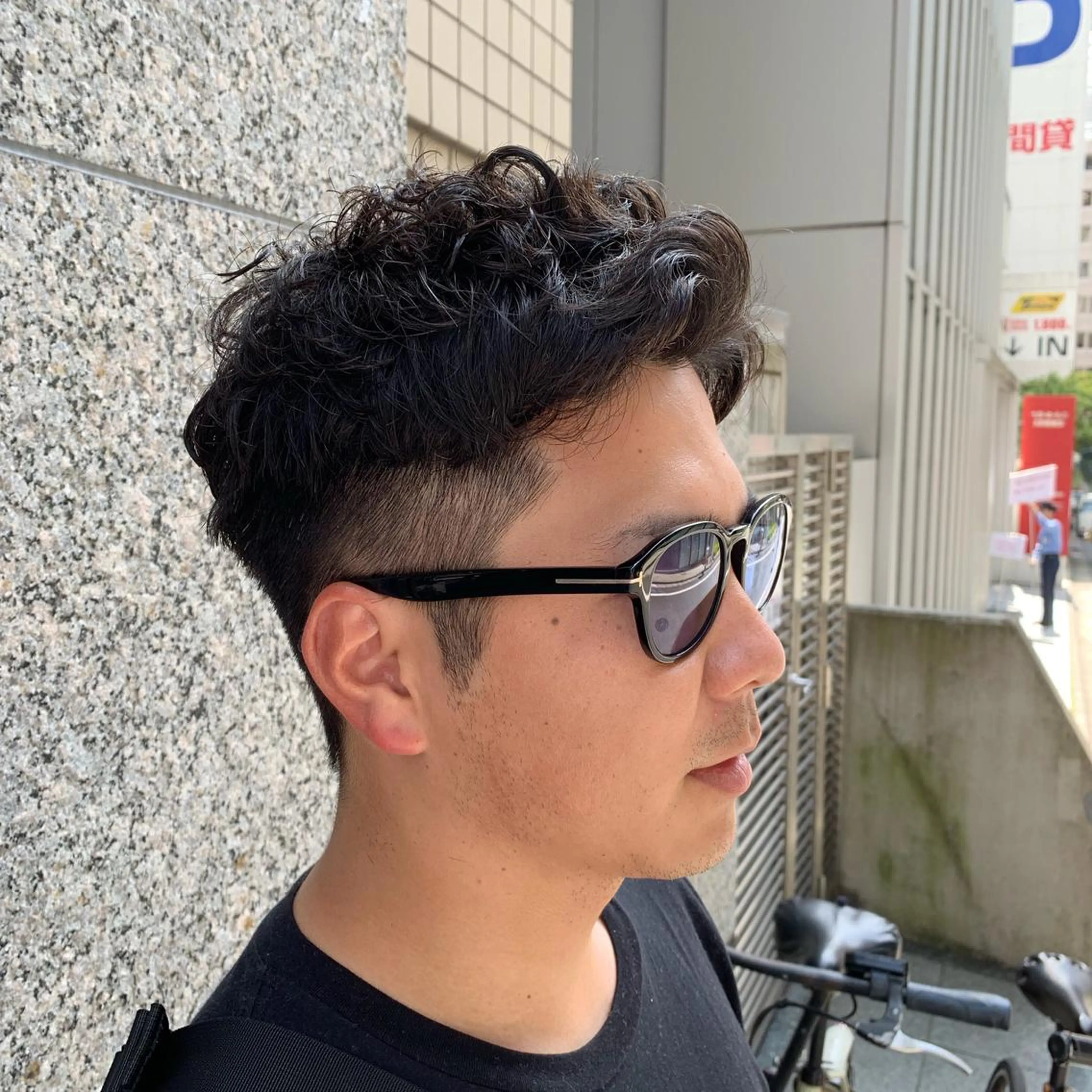 ショート パーマ メンズ メンズパーマ ツーブロック カット 岡崎勇人/レイヤー/ 韓国/ケラチンTRのヘアスタイル