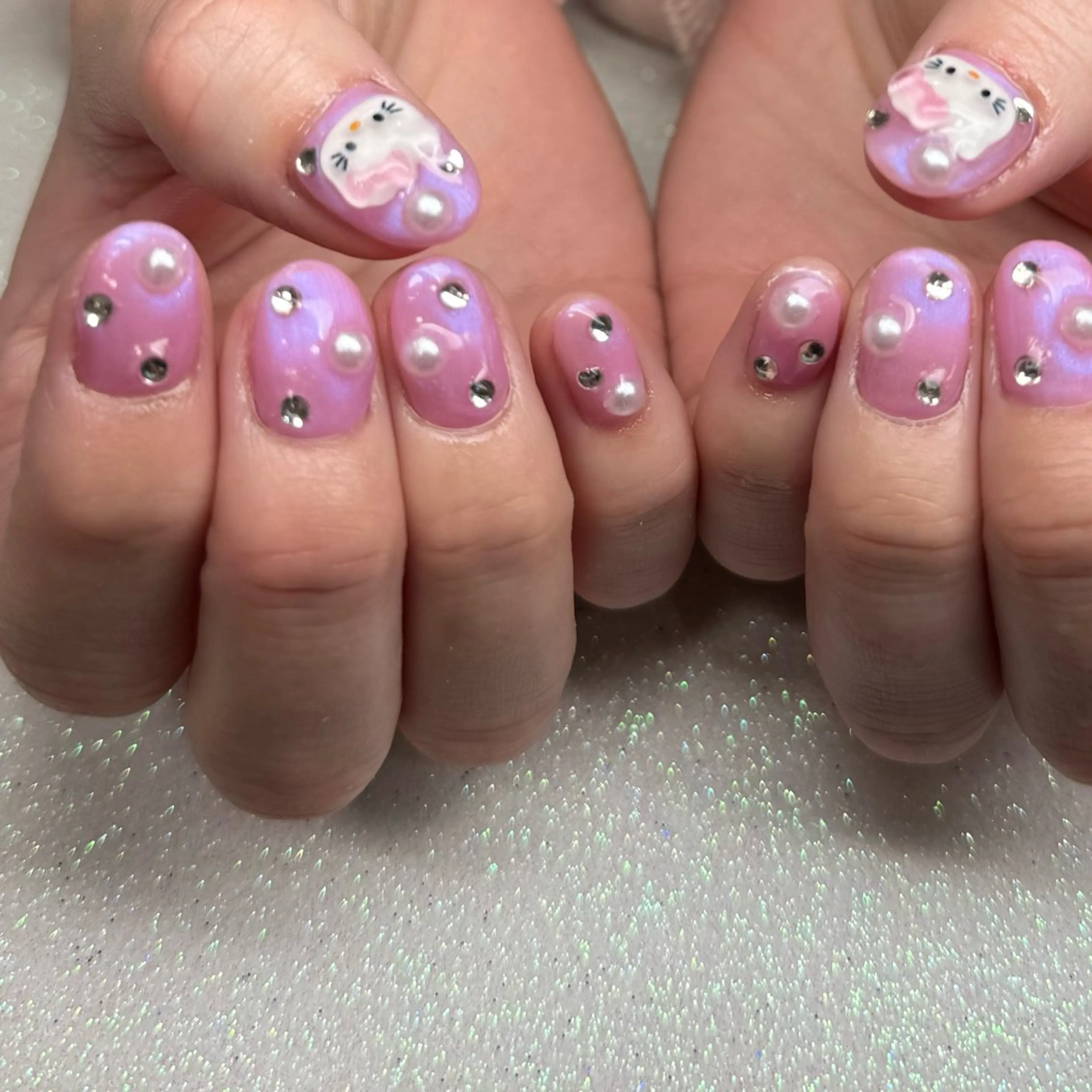 ネイル ハンドネイル VIERU 🌈🎀💖のネイルデザイン