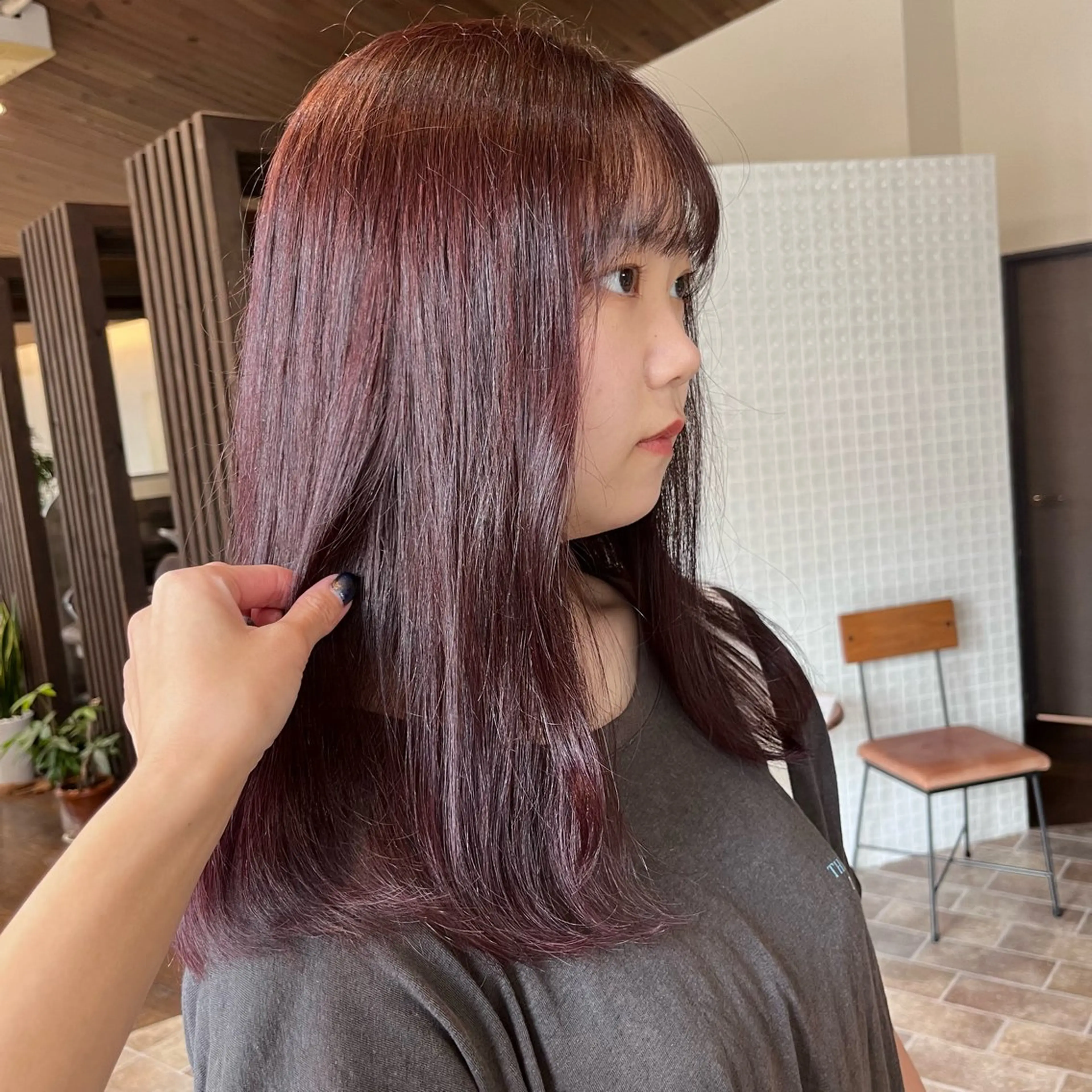ロング カラー ブリーチ ブリーチなしカラー ピンクカラー ピンクパープル パープルカラー 中村 友香のヘアスタイル