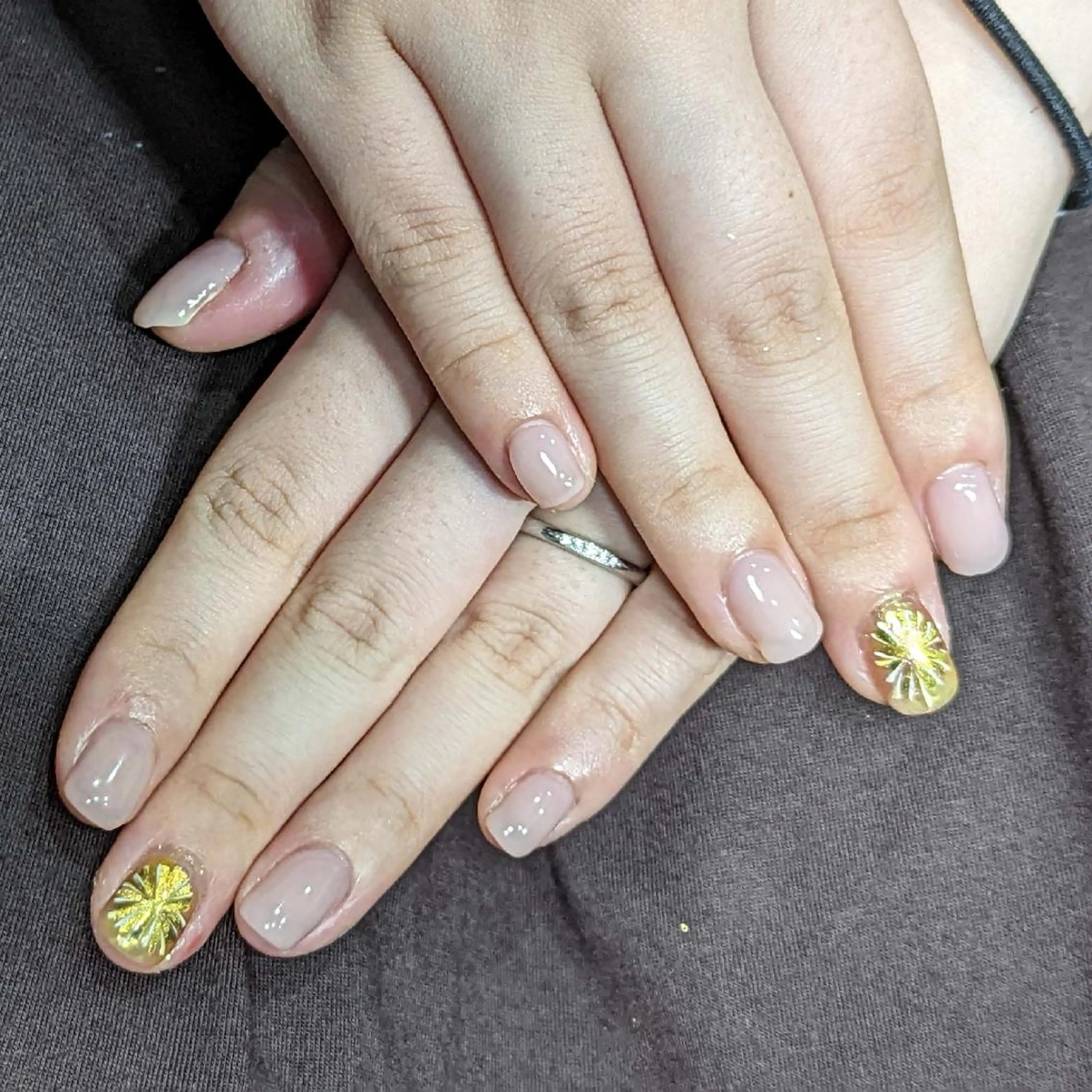 ネイル ワンカラーネイル ナリタ・ マミのネイルデザイン