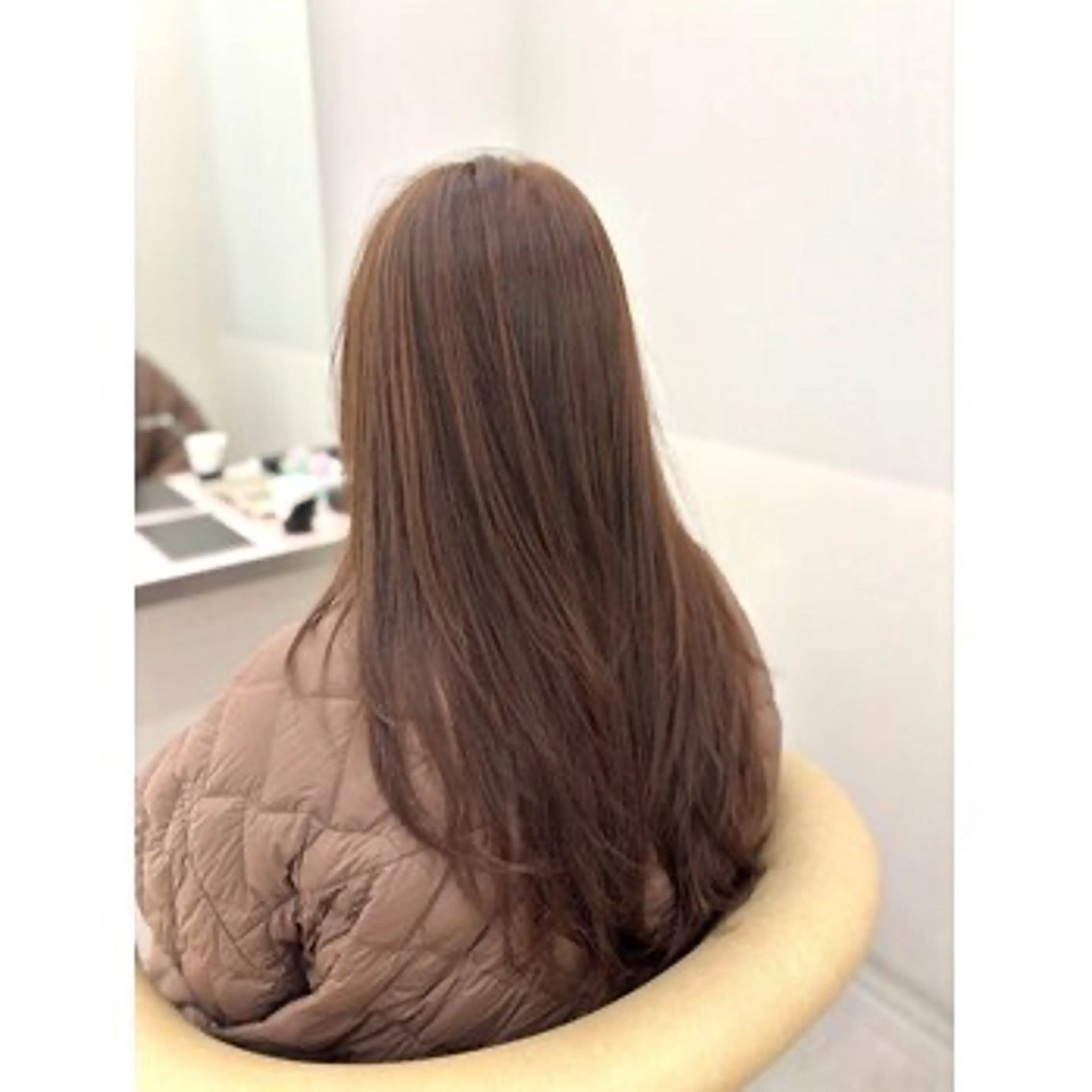 カラー 井河 結花のヘアスタイル