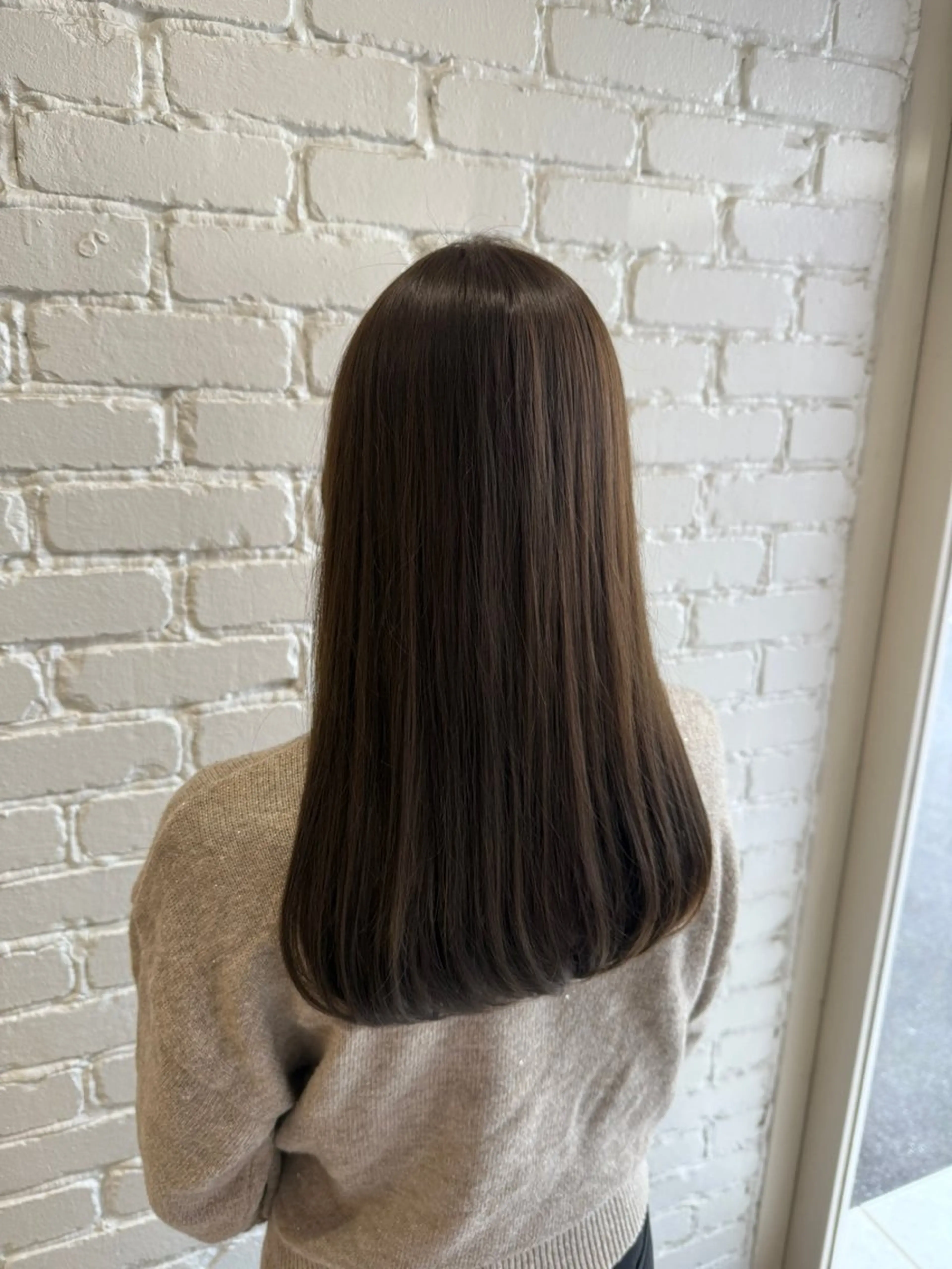 ロング カラー ベージュカラー オリーブベージュ 🩰韓国レイヤー🩷 艶カラー🌷小栁歩美のヘアスタイル