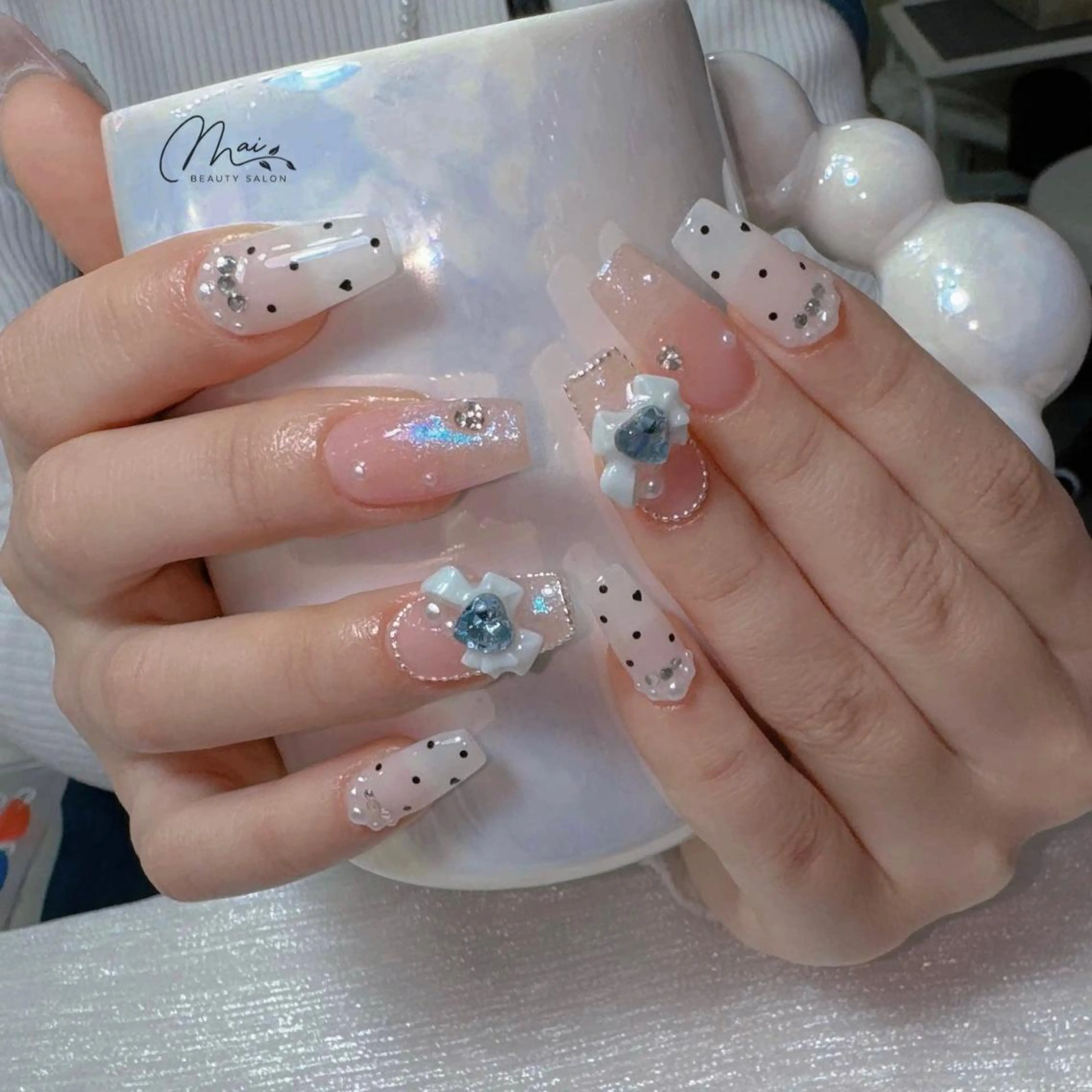 ネイル オーロラネイル チークネイル 長さ出し フラッシュネイル フットネイル MaiBeauty dodoのネイルデザイン