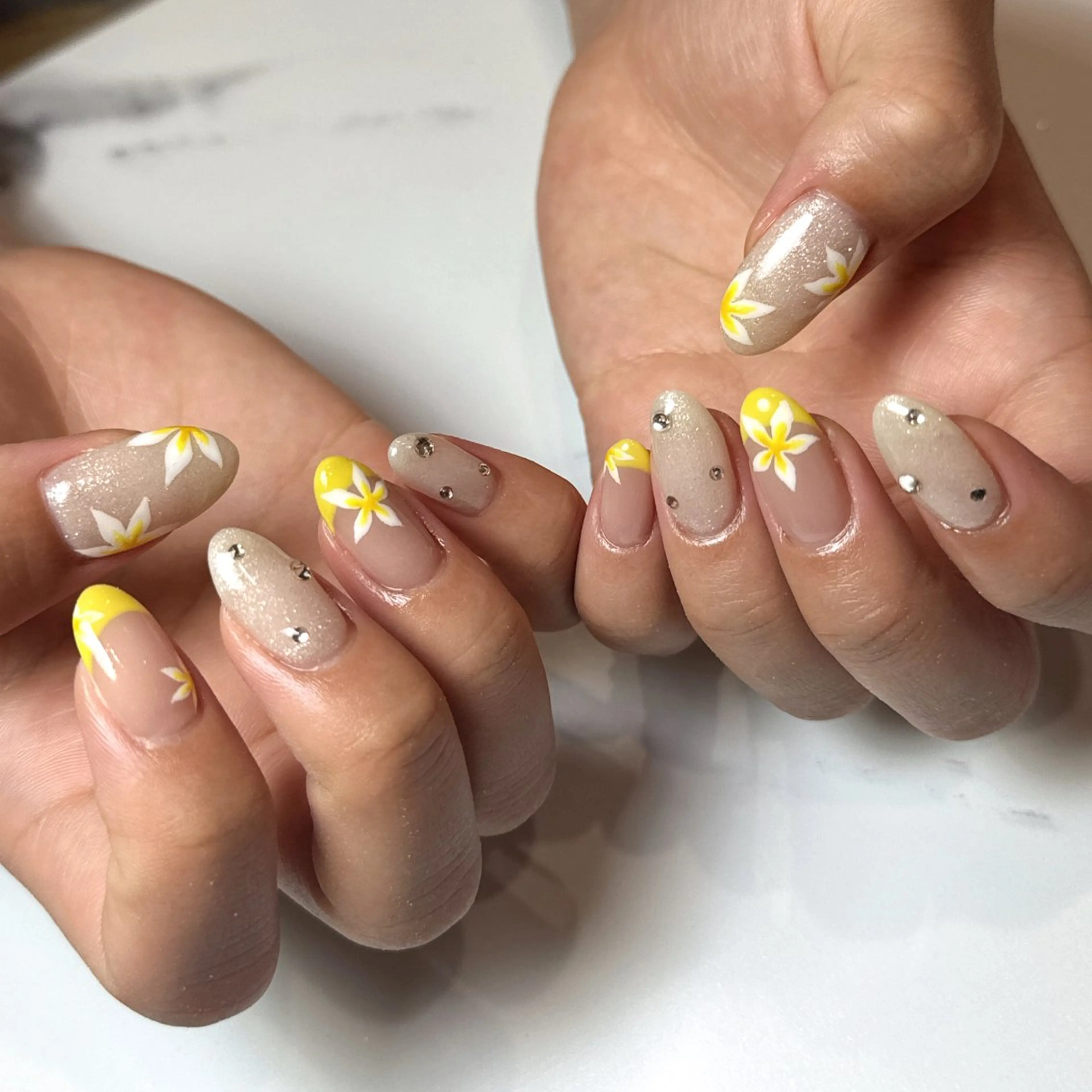 ネイル ハンドネイル OAKたまプラ MiKiのネイルデザイン