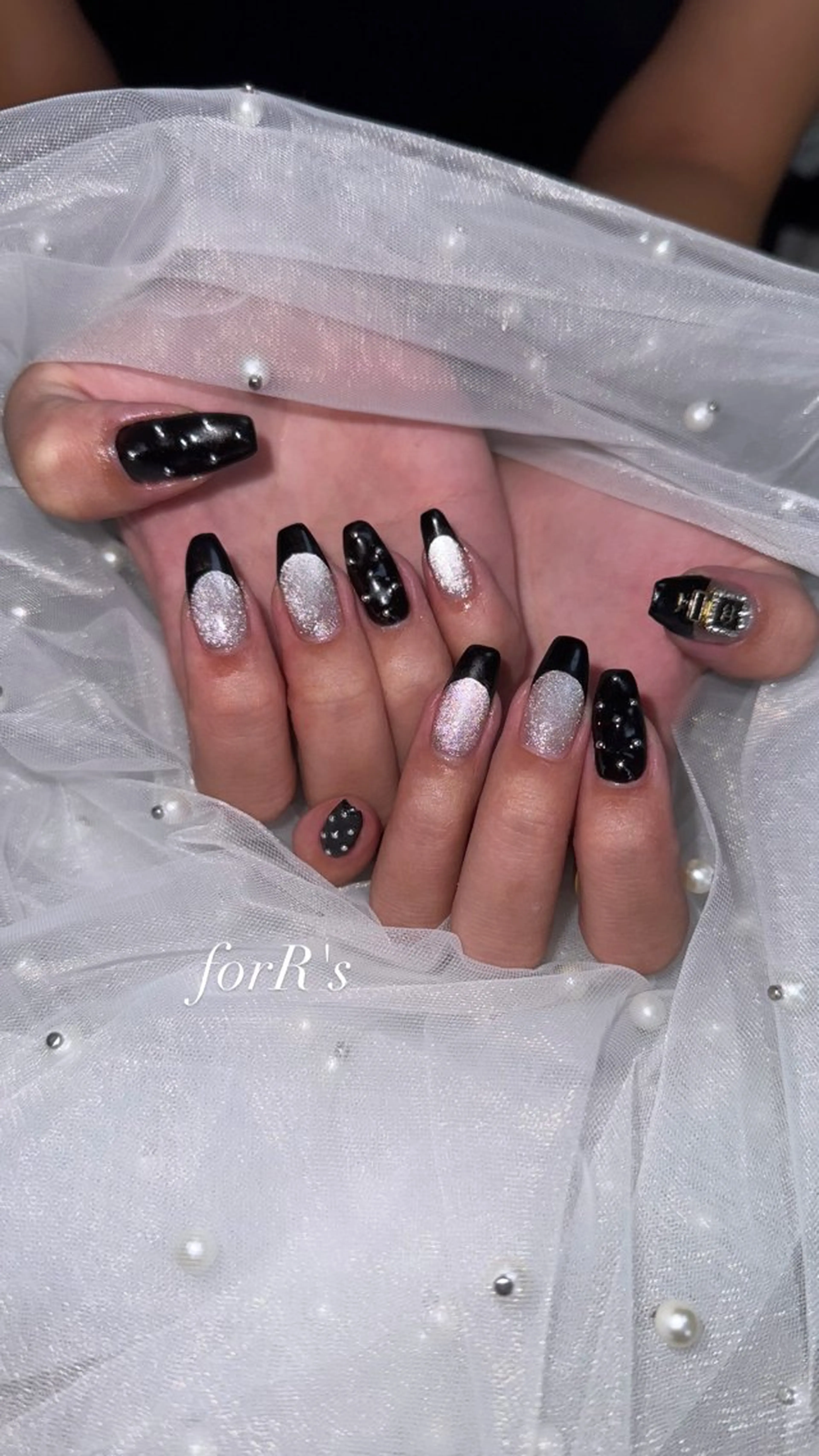 ミディアム forR's AIKAのネイルデザイン