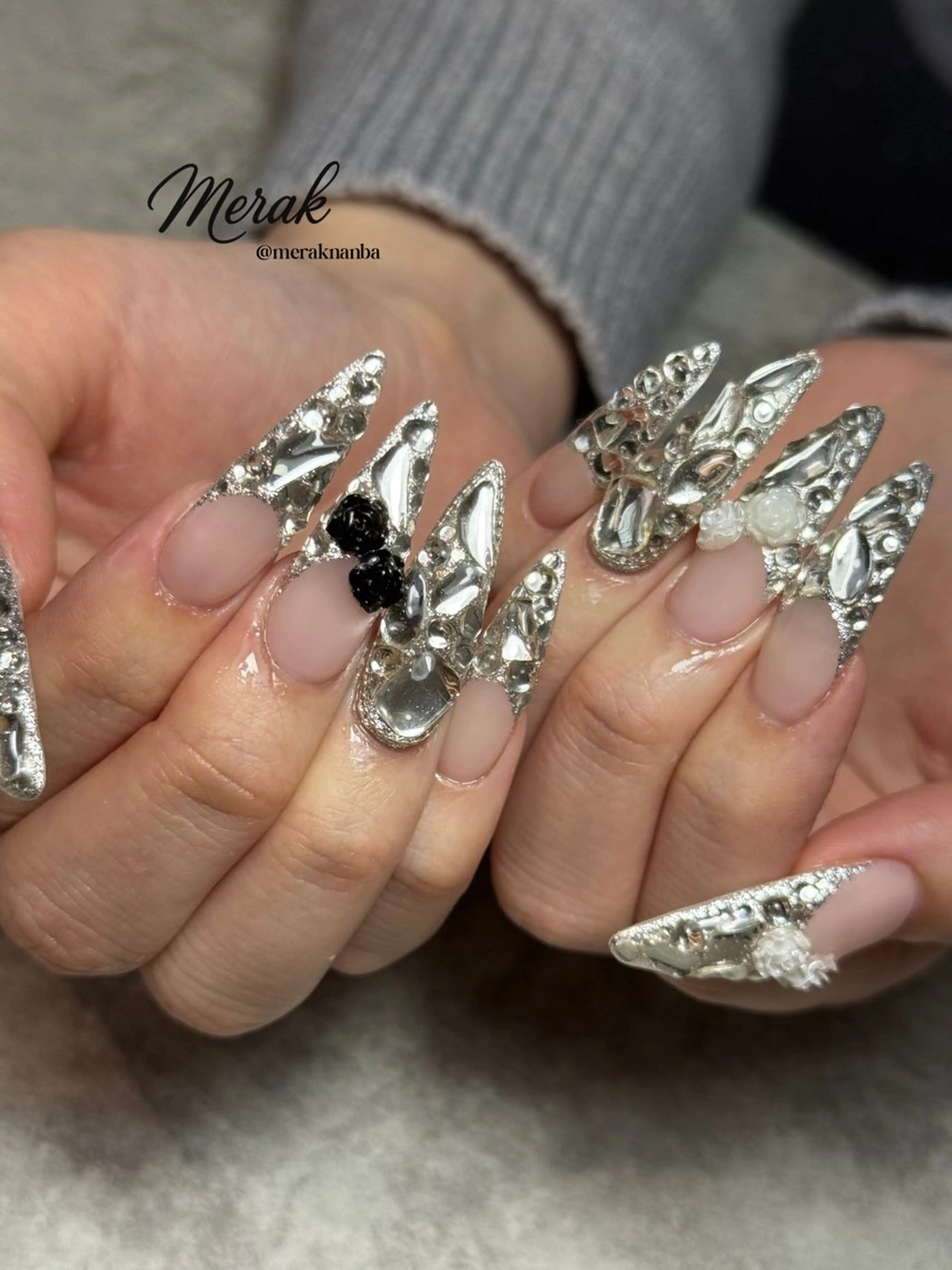 ネイル 成人式 フラッシュネイル フットネイル フレンチネイル ジェルネイル ハンドネイル Kurobuchi パラジェル長さだしのネイルデザイン