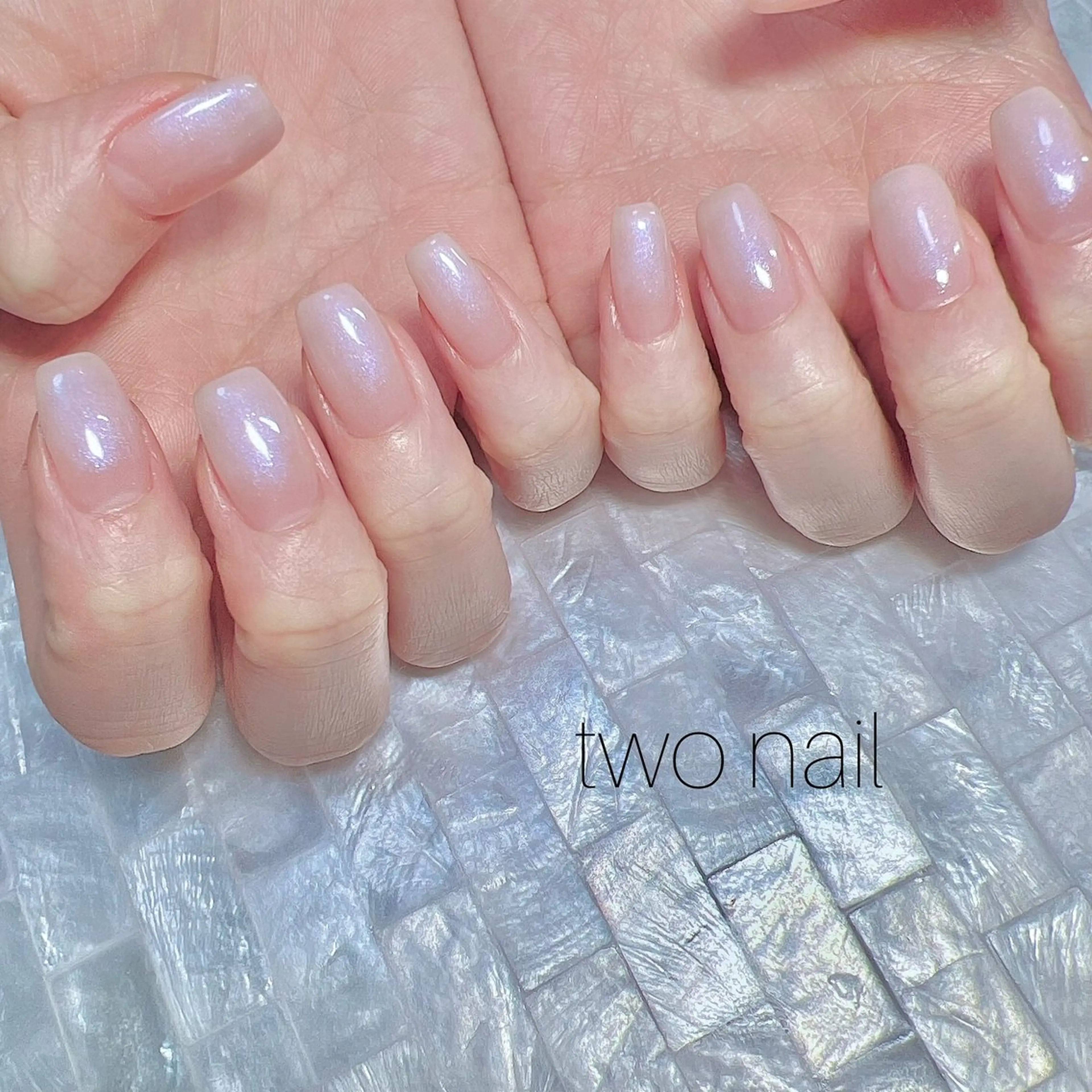 ネイル オーロラネイル ネイルチップ ホワイト ハンドネイル two nailのネイルデザイン