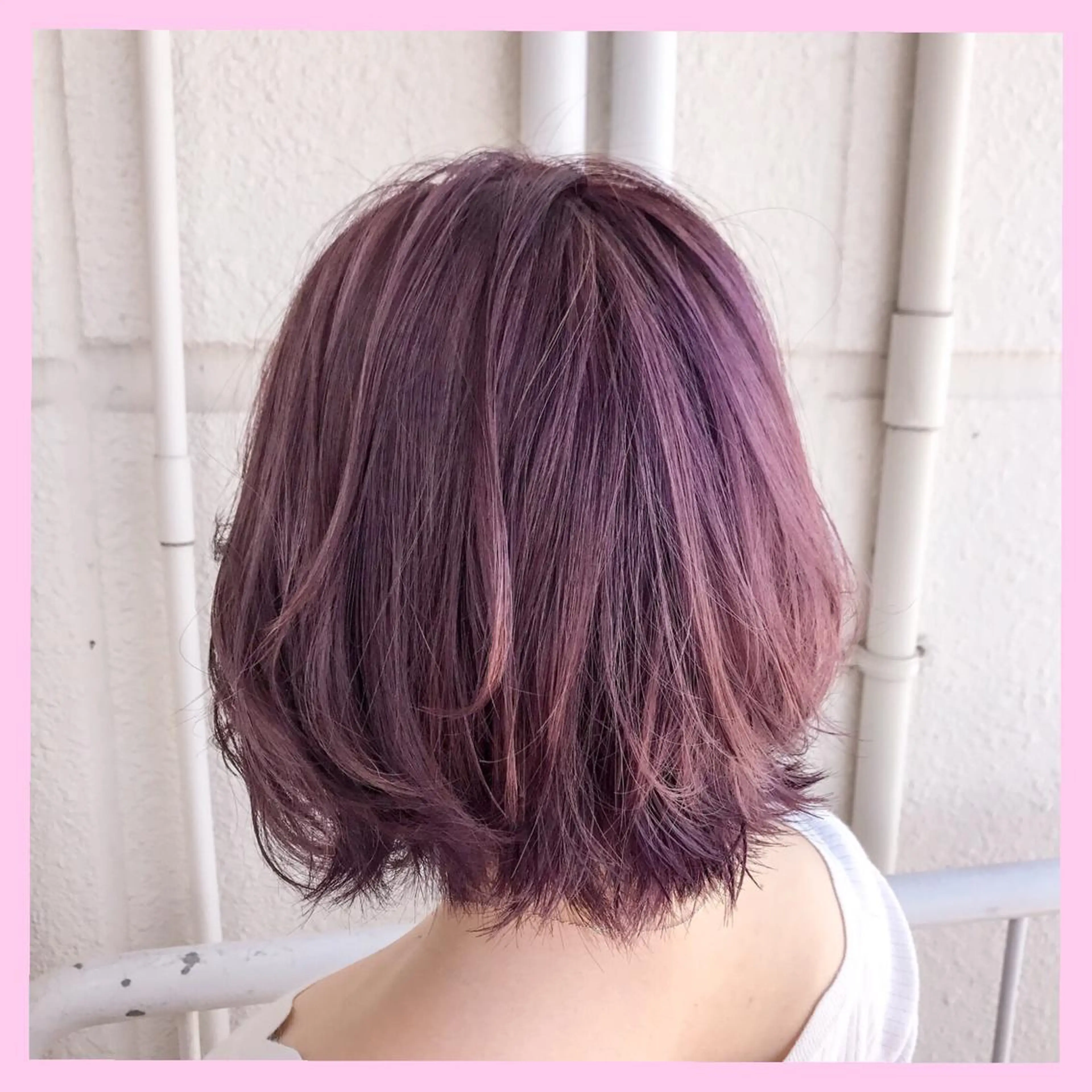 カラー SHIN/レイヤー カット×クロスパーマのヘアスタイル