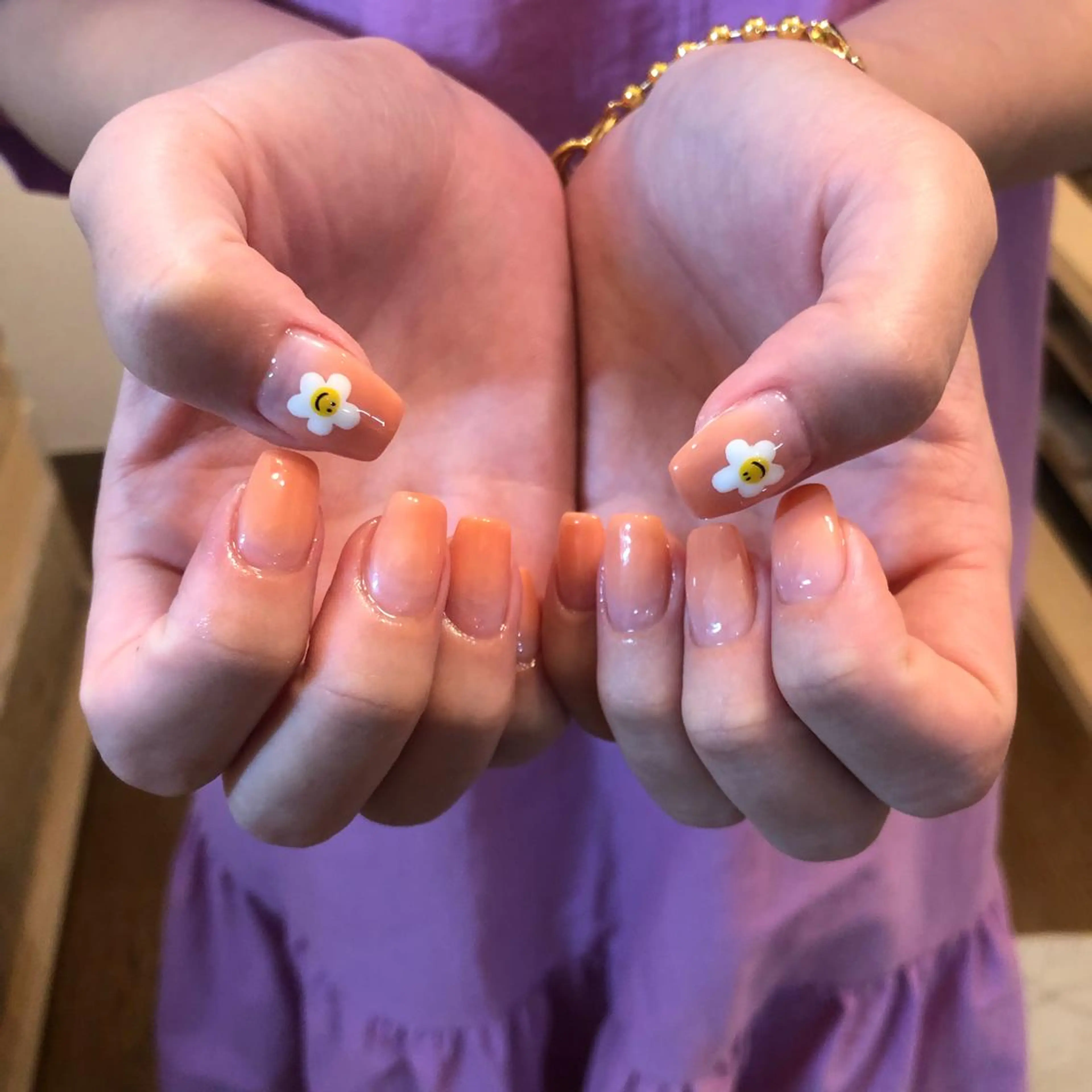 ネイル ハンドネイル フットネイル ハンドケア Nes.Nail所属・Miyagi Asamiのネイルデザイン