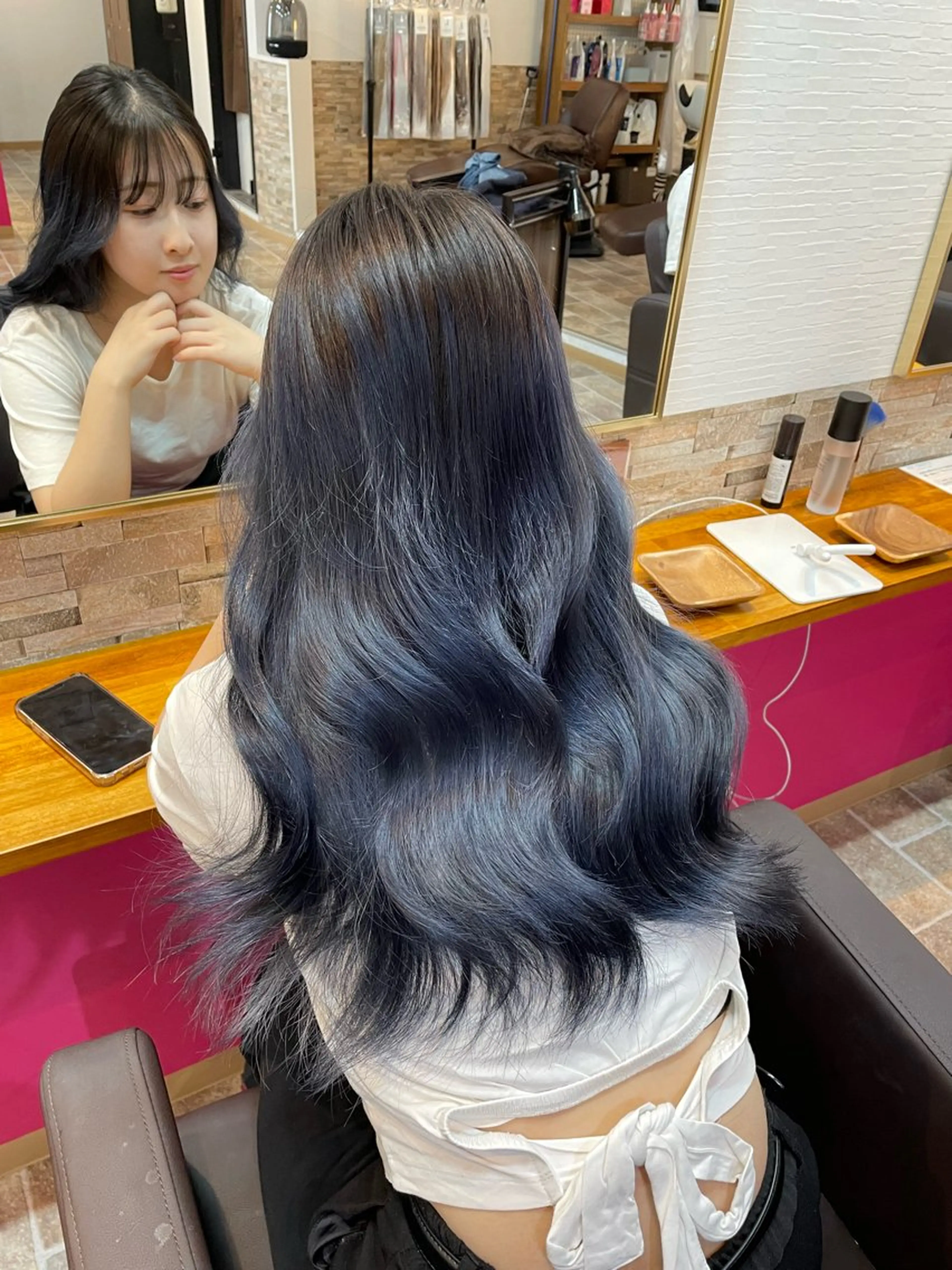 ロング カラー ブルーカラー ヘアカラー STAR RIVER所属・YUI/ ブリーチカラー🌷のヘアスタイル