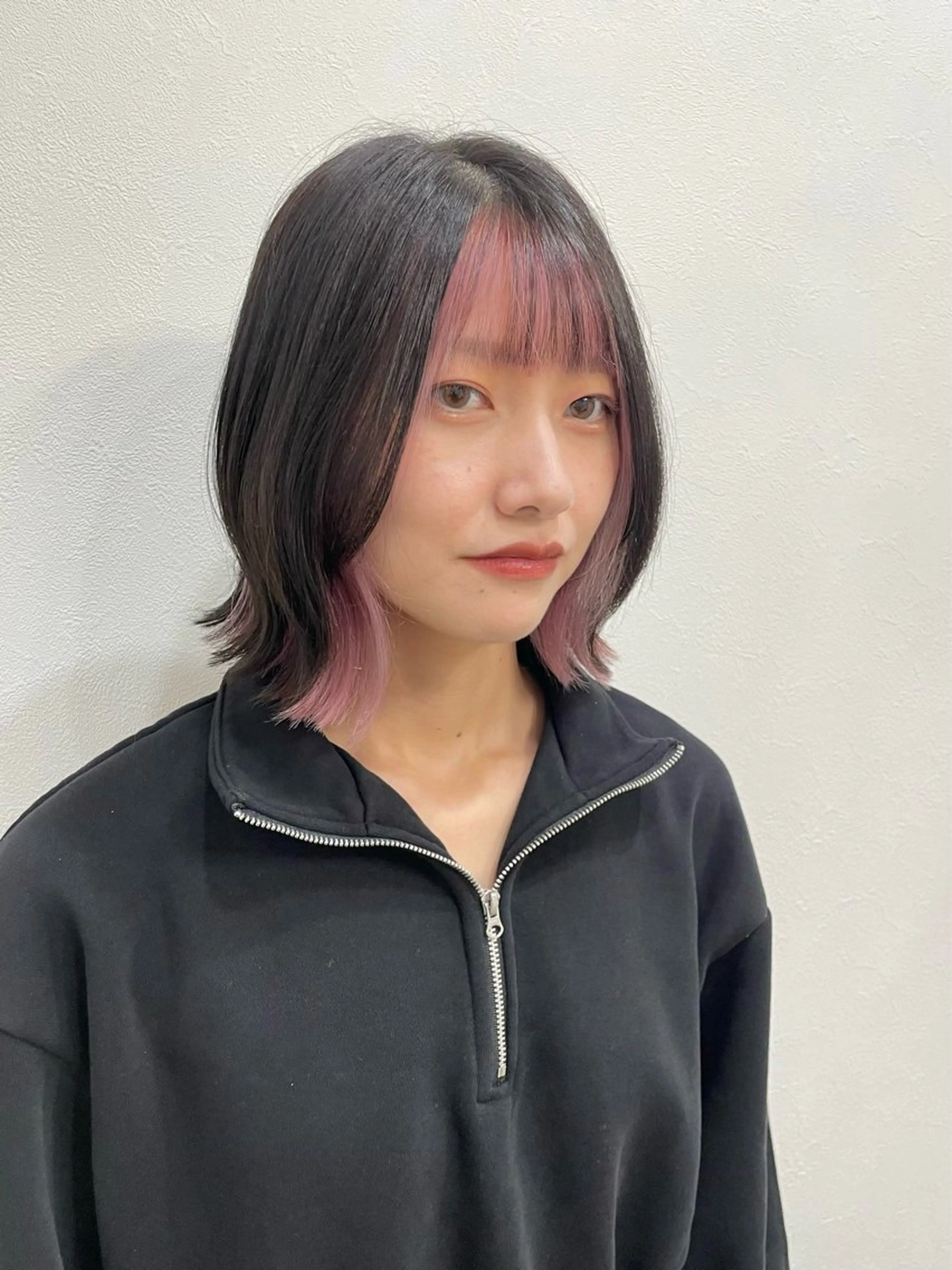 ショート カラー インナーカラー ピンクカラー ボブ カット ヘアカラー hair salon Lihina所属・韓国ヘア🇰🇷 FUMINAのヘアスタイル