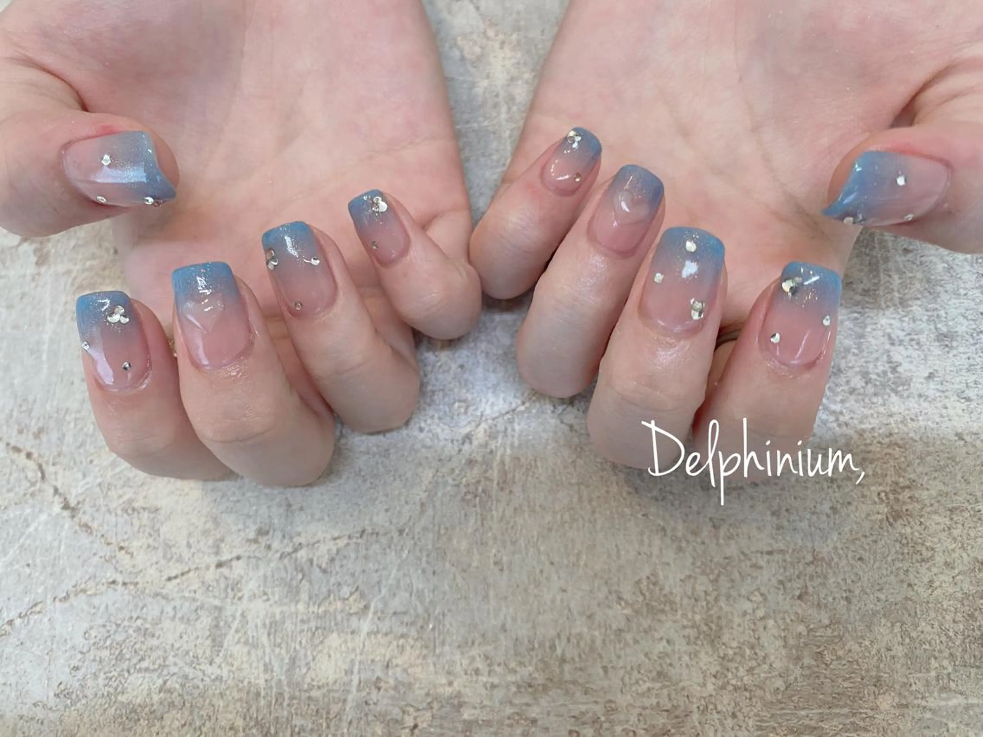 ネイル ブルー ピンク ピンクベージュ ハンドネイル 岡本 友恵のネイルデザイン