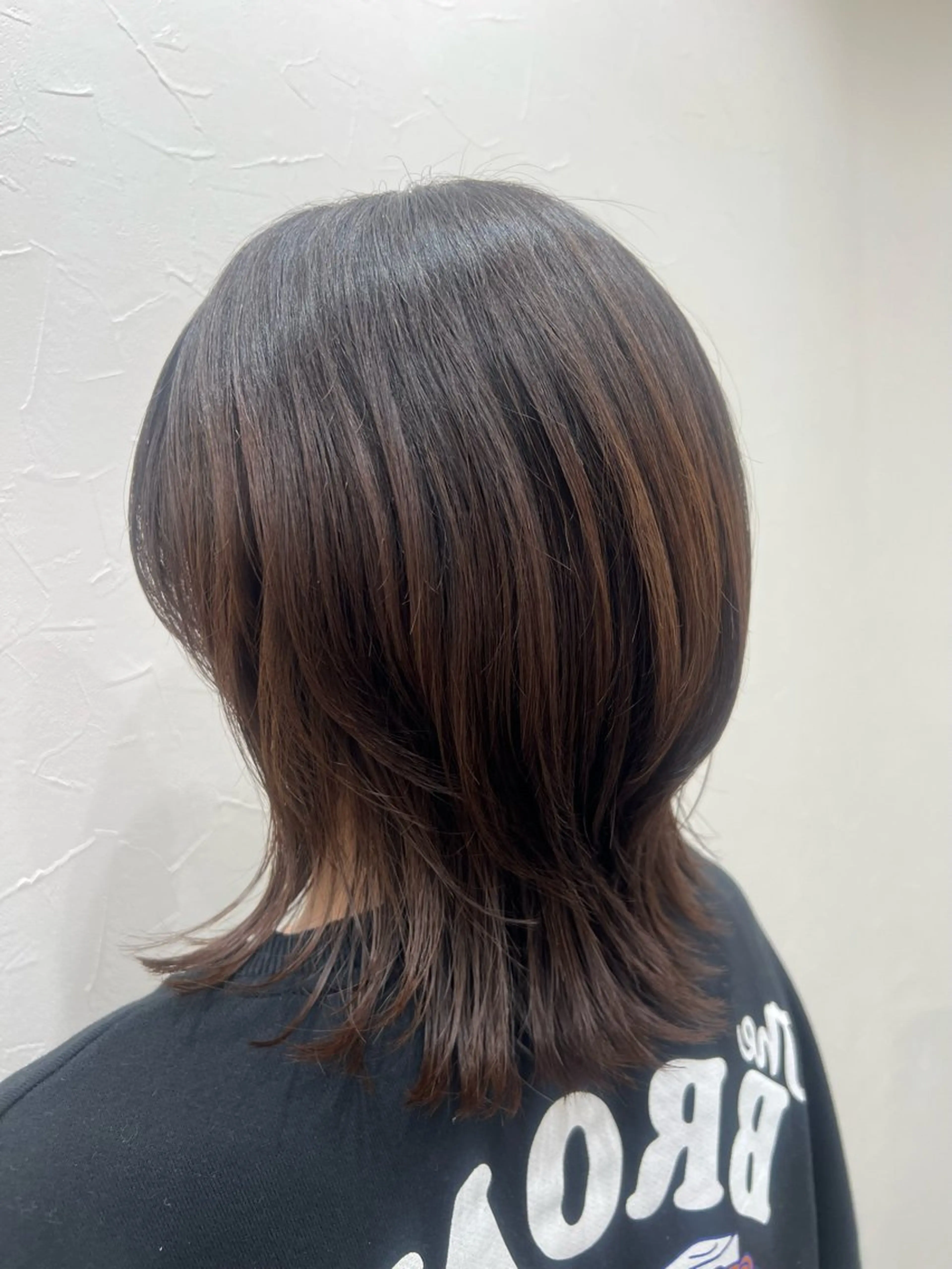 ミディアム レイヤーカット 疋田 伽菜子のヘアスタイル