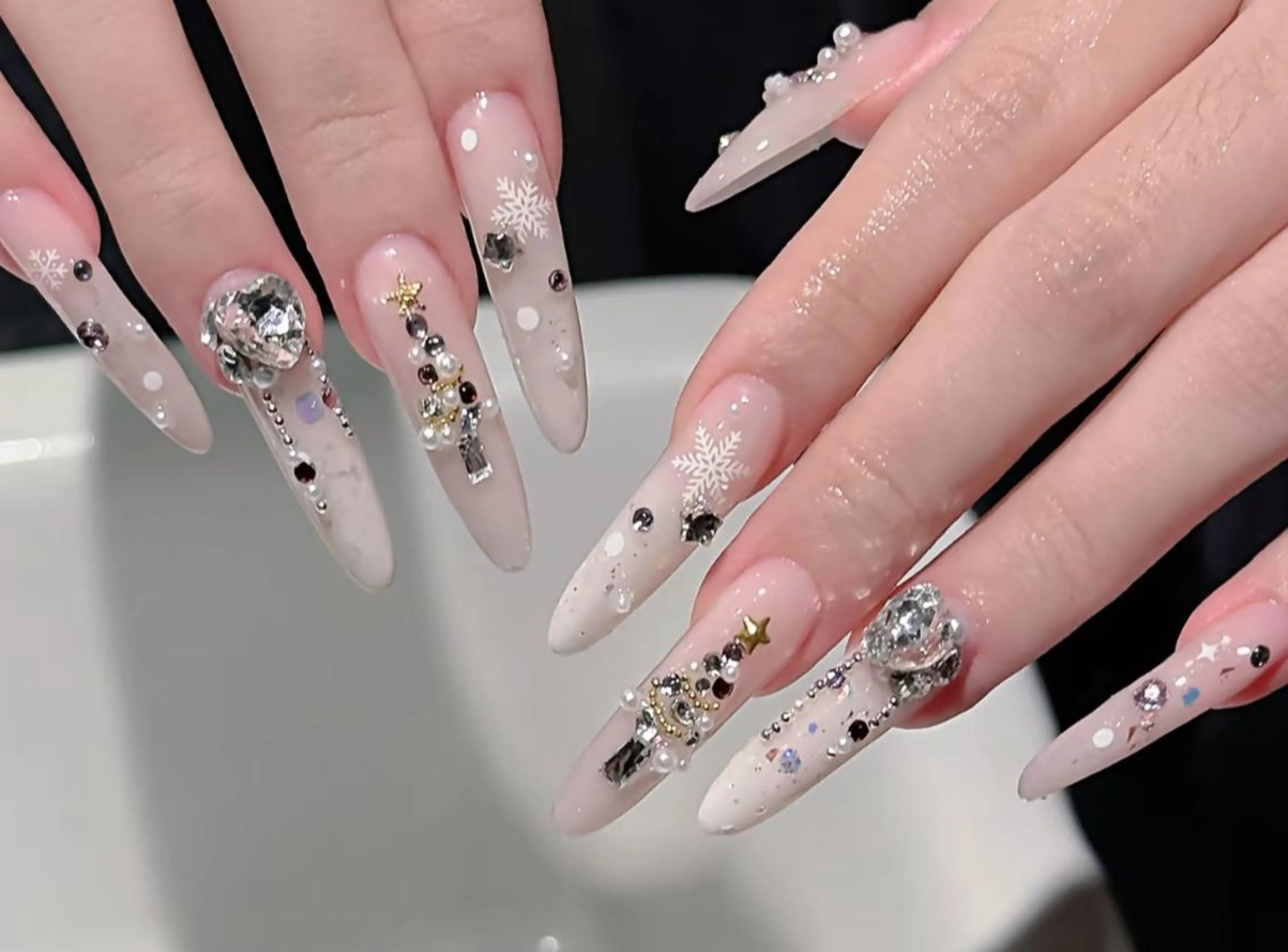 ネイル ハンドネイル 🎀 NaNa_nailのネイルデザイン