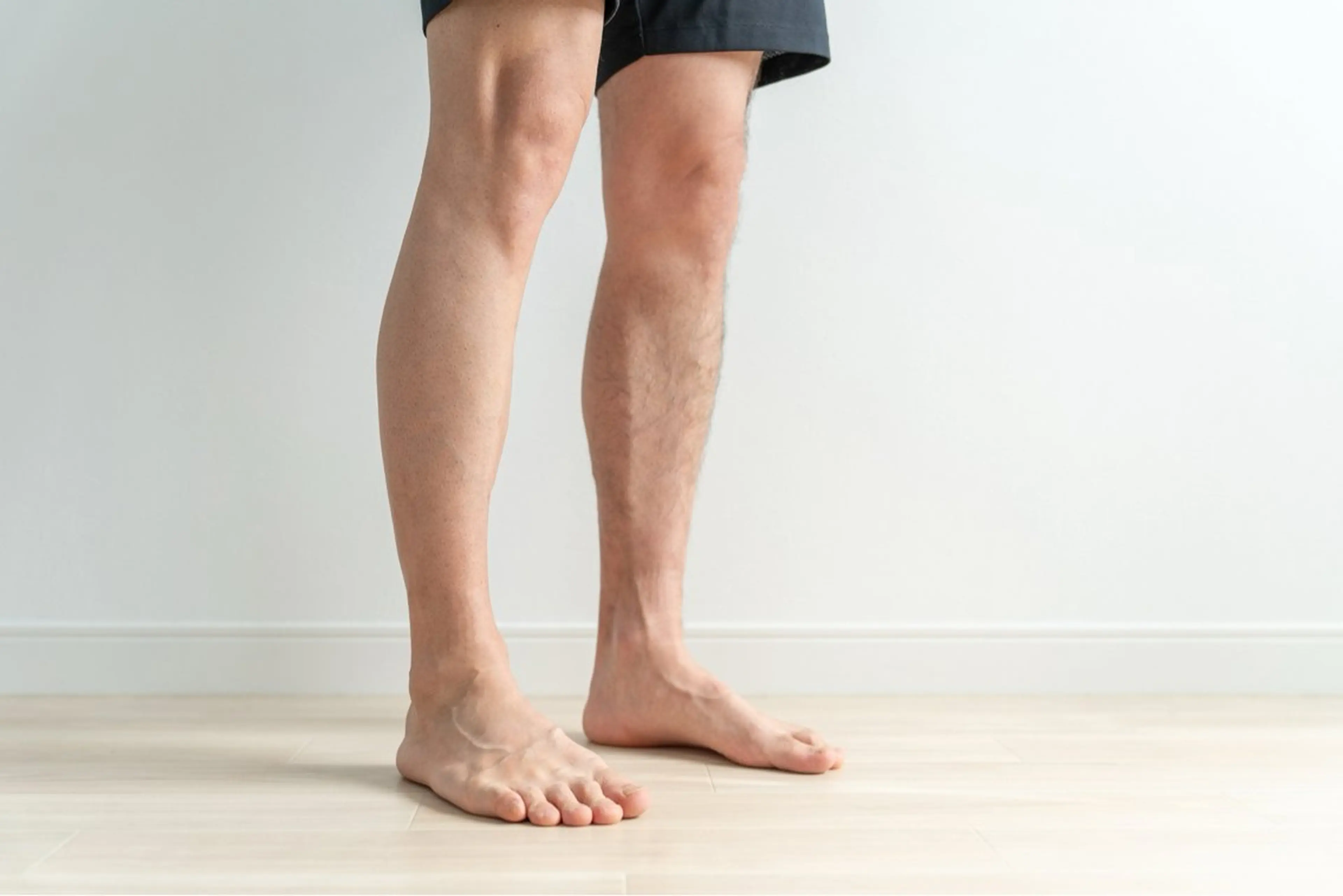 脚（ひざ上orひざ下）ワックス脱毛＋最新美肌マシン【メンズ】の写真