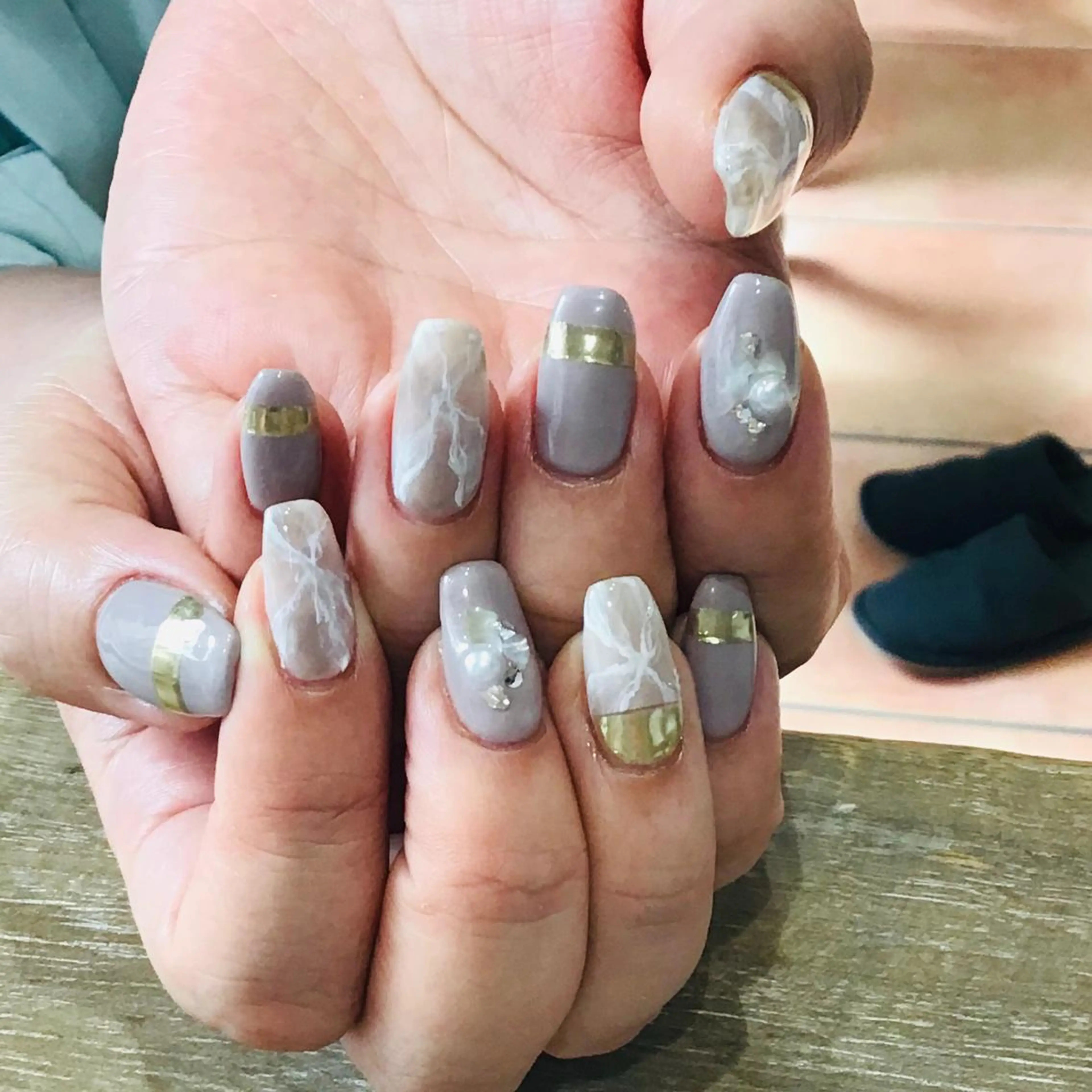 ネイル ハンドネイル Nest 三田のマツエク・マツパデザイン