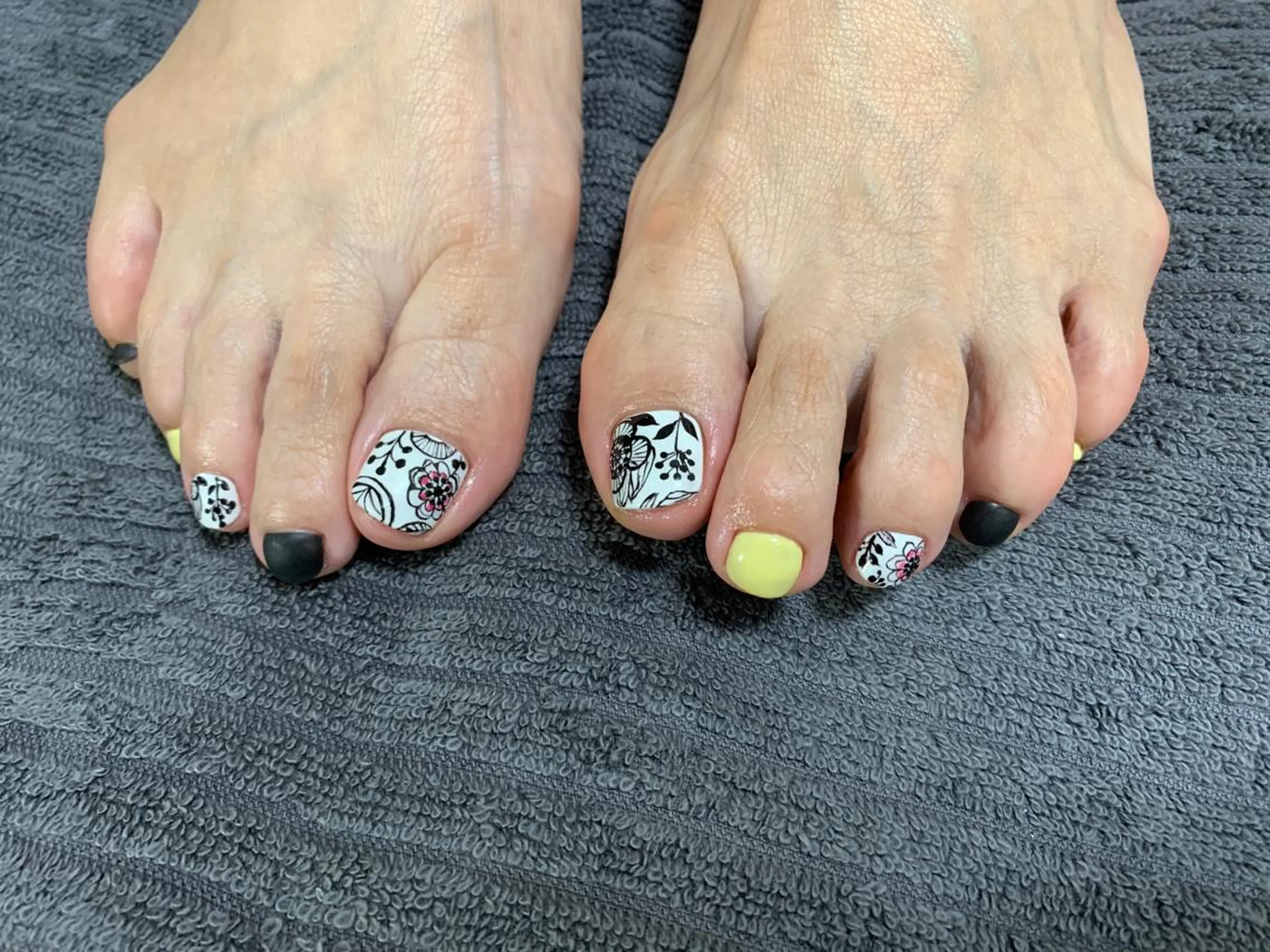 ネイル ハンドネイル 手塚 里奈のネイルデザイン