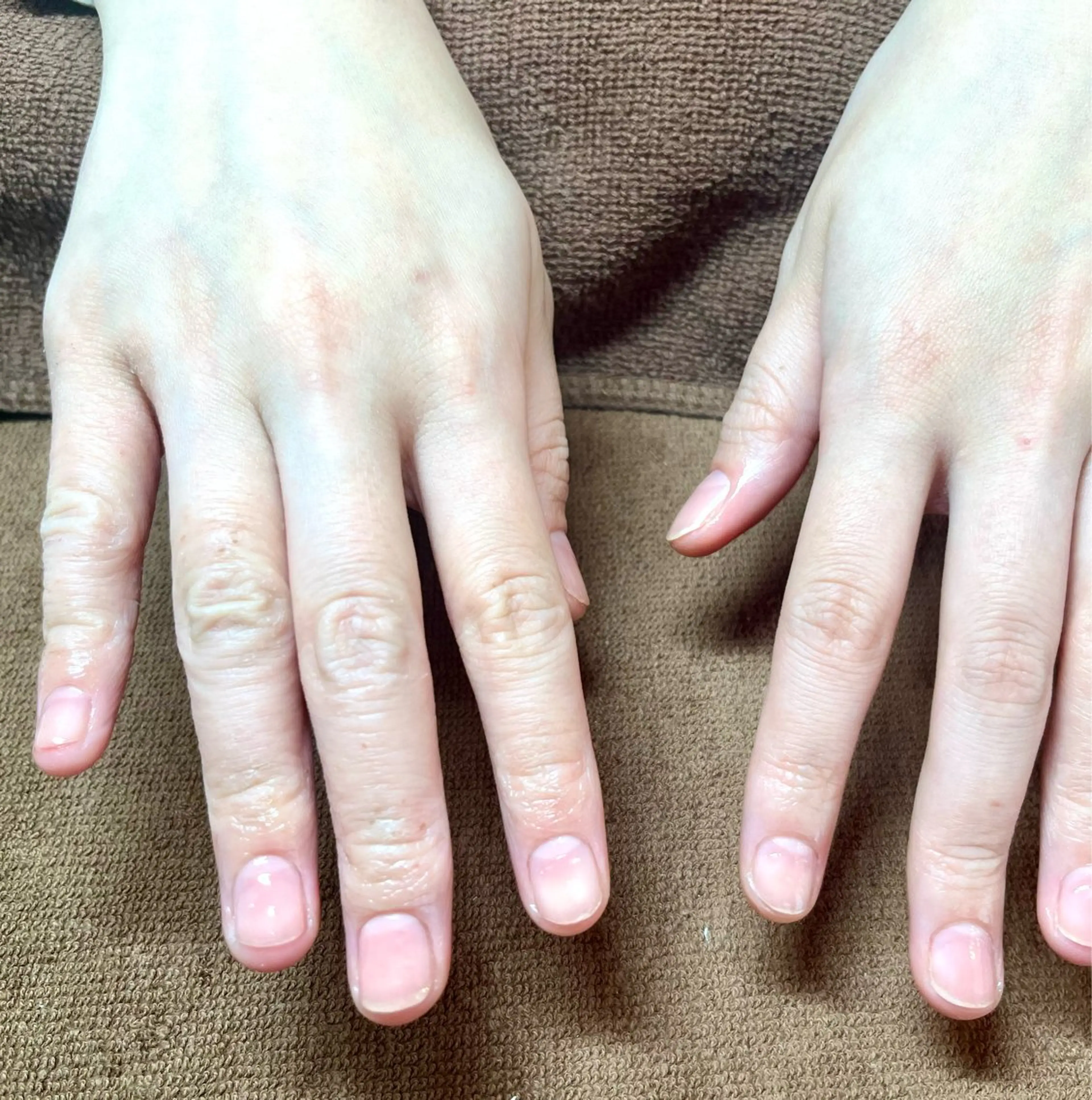 ネイル クリアネイル 自爪とネイルケア専門サロン　プリナチュール所属・吉岡 泉のネイルデザイン