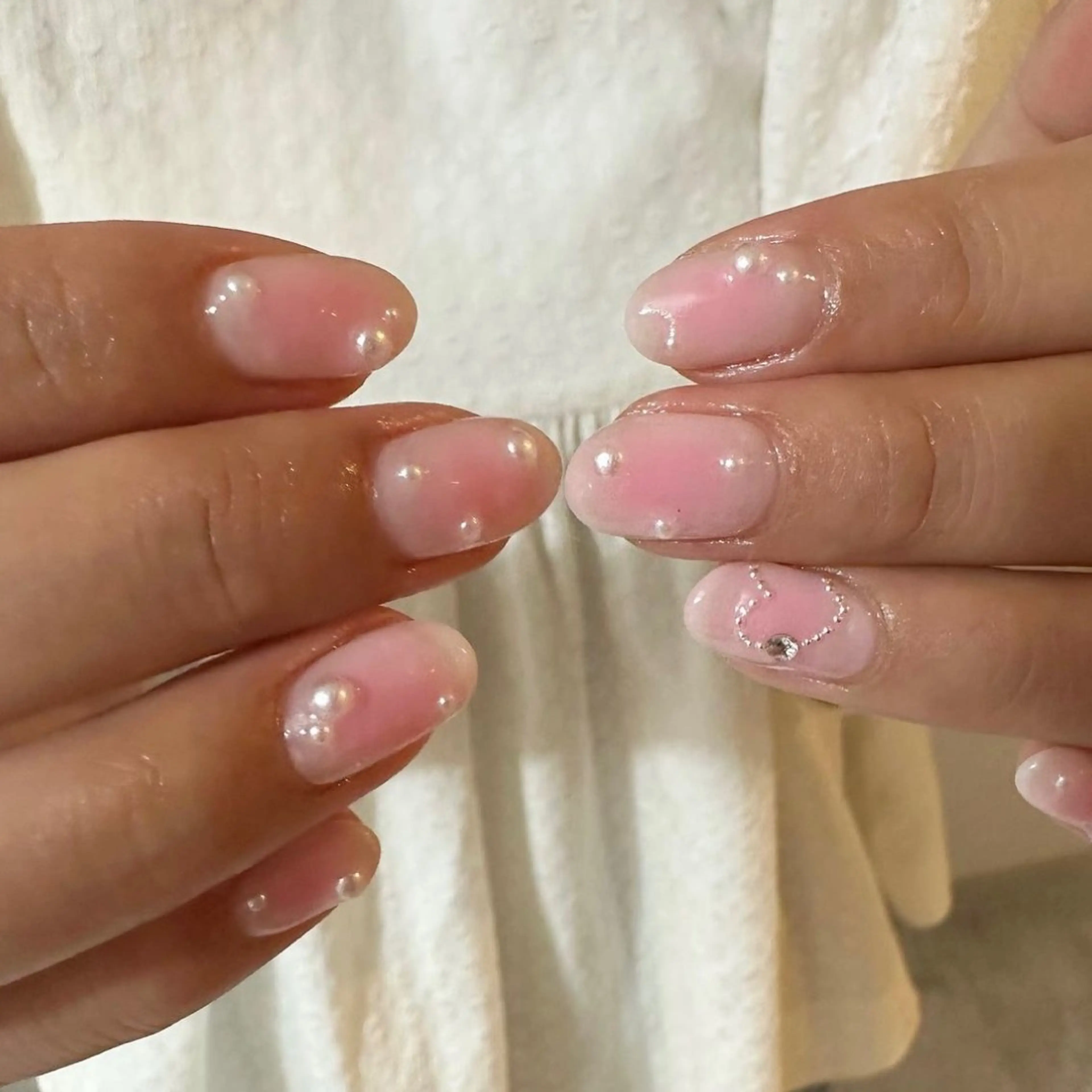 ネイル チークネイル クリアネイル ハート 氷ネイル・うるうるネイル 韓国ネイル 🪞KAPE NAIL 🪞のネイルデザイン