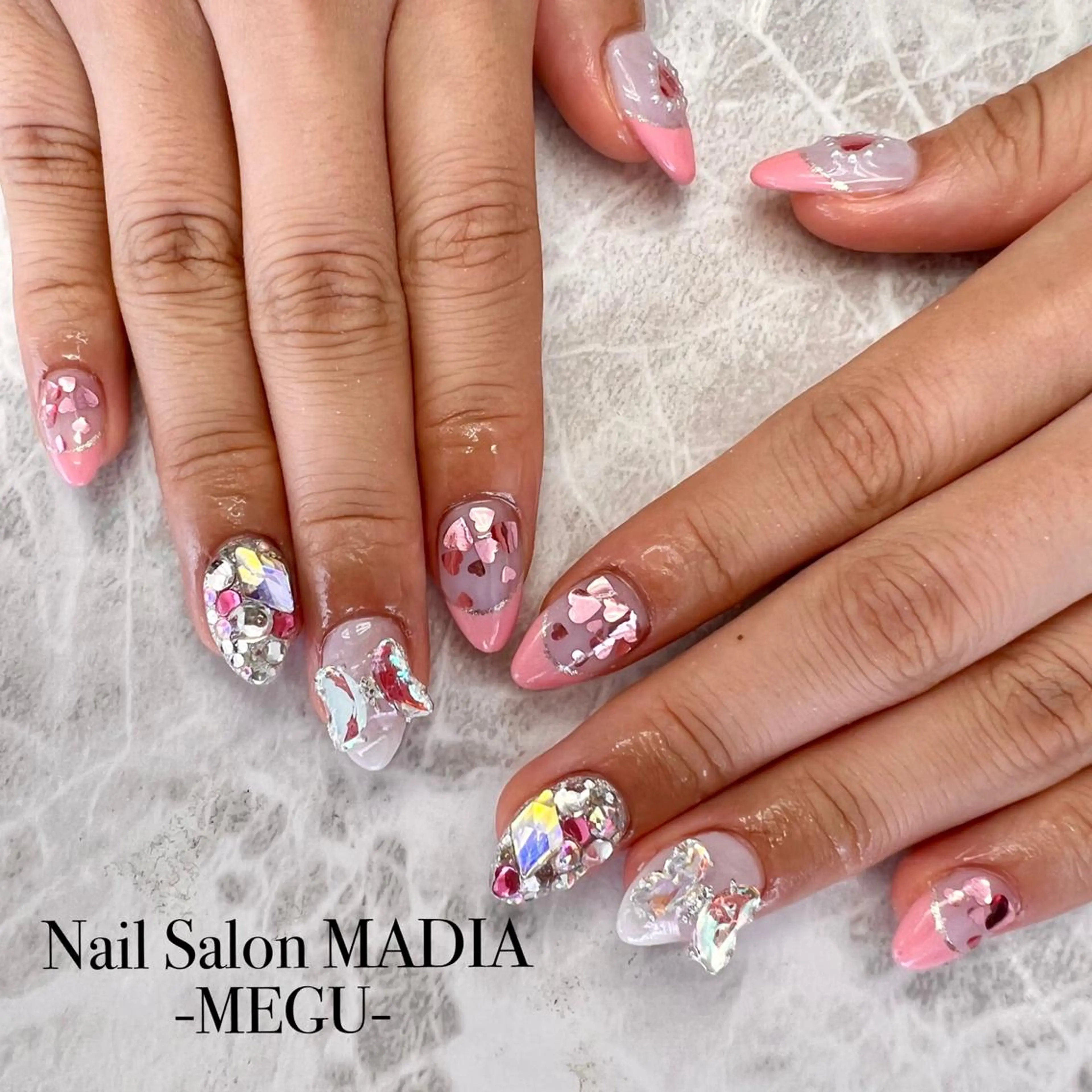 ネイル MADIA藤沢所属・MADIA MEGUのネイルデザイン